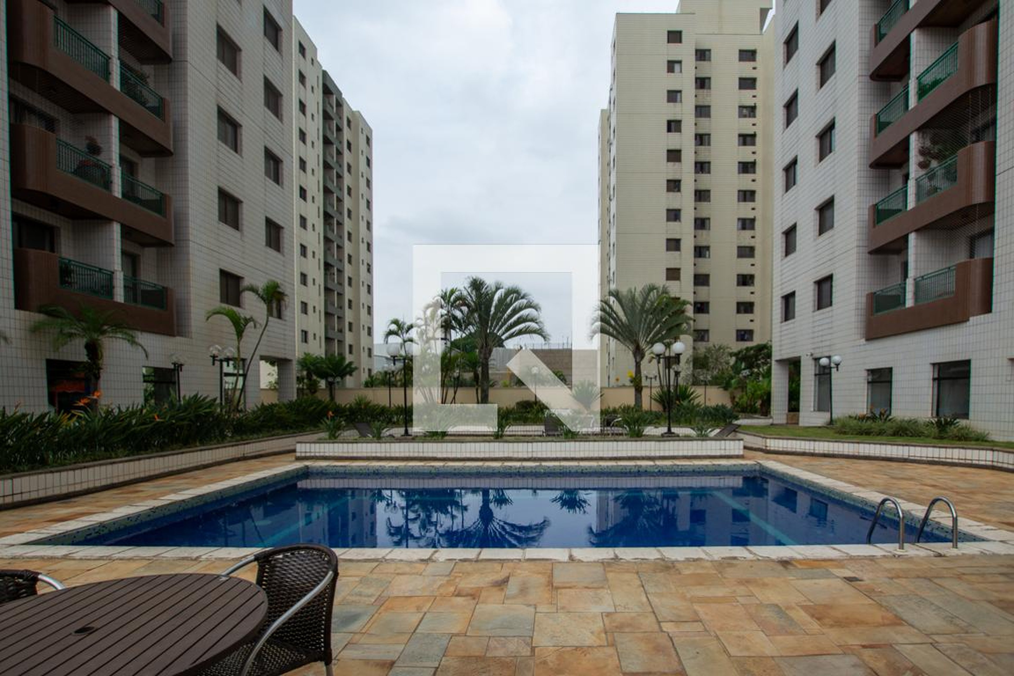 PISCINA - Paço das Flores