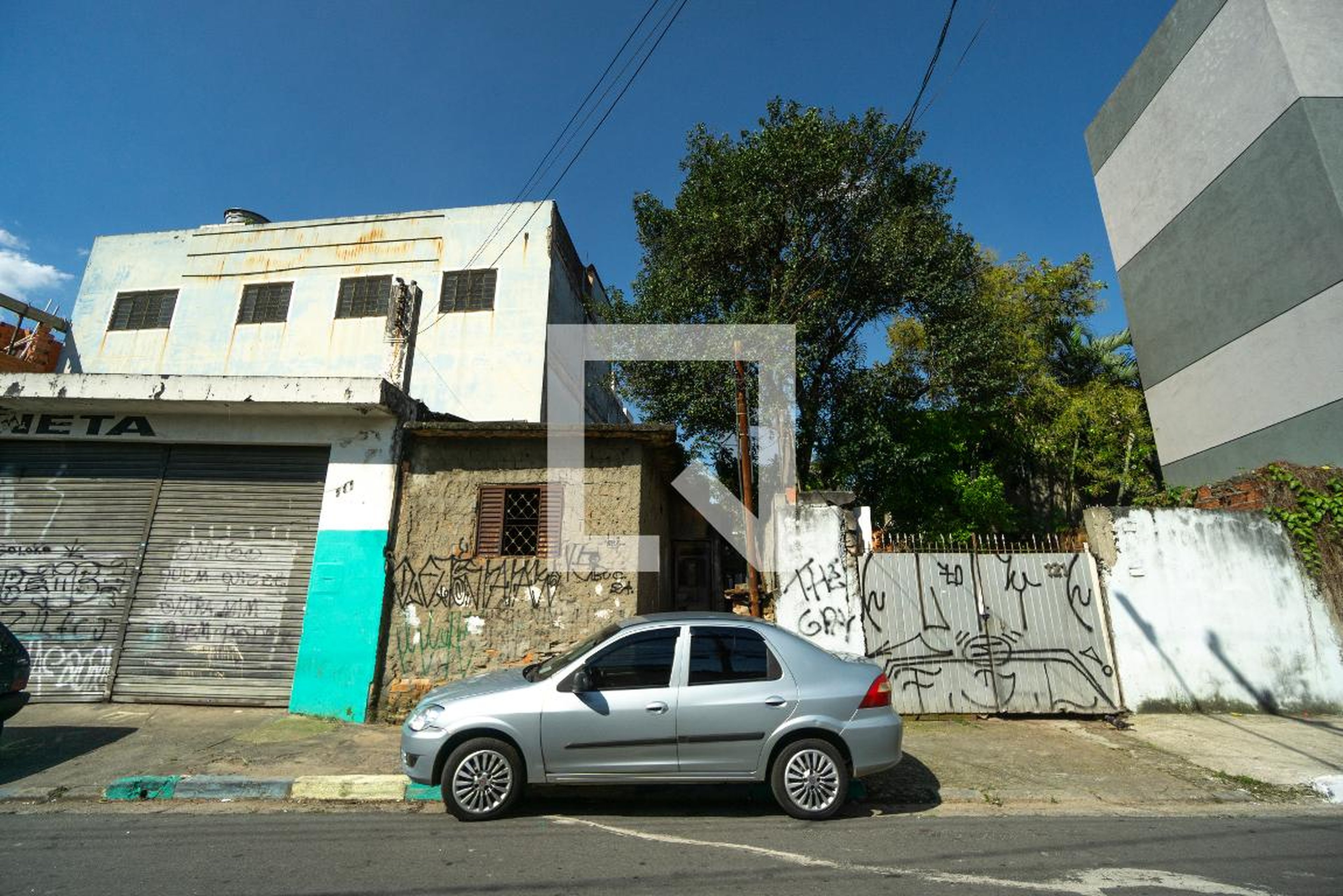 Fachada Condomínio em Rua Santo Antônio da Vargem Alegre, 117