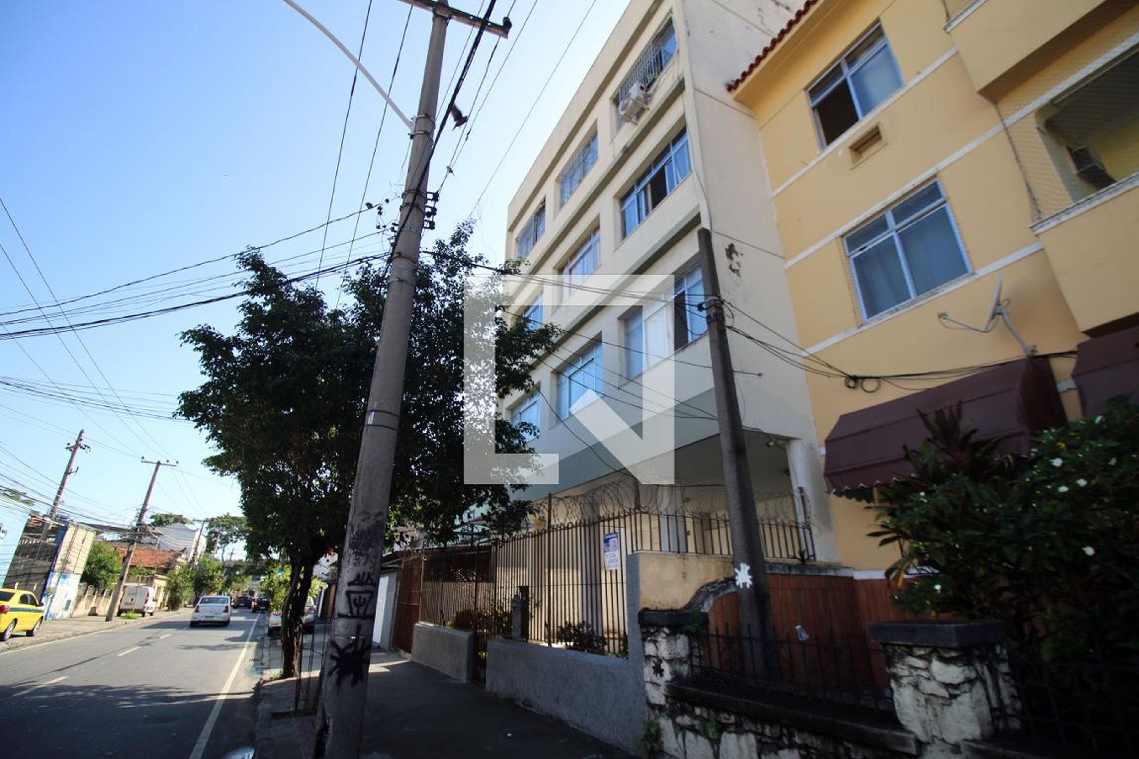 Fachada Condomínio em Rua Noêmia Nunes, 529