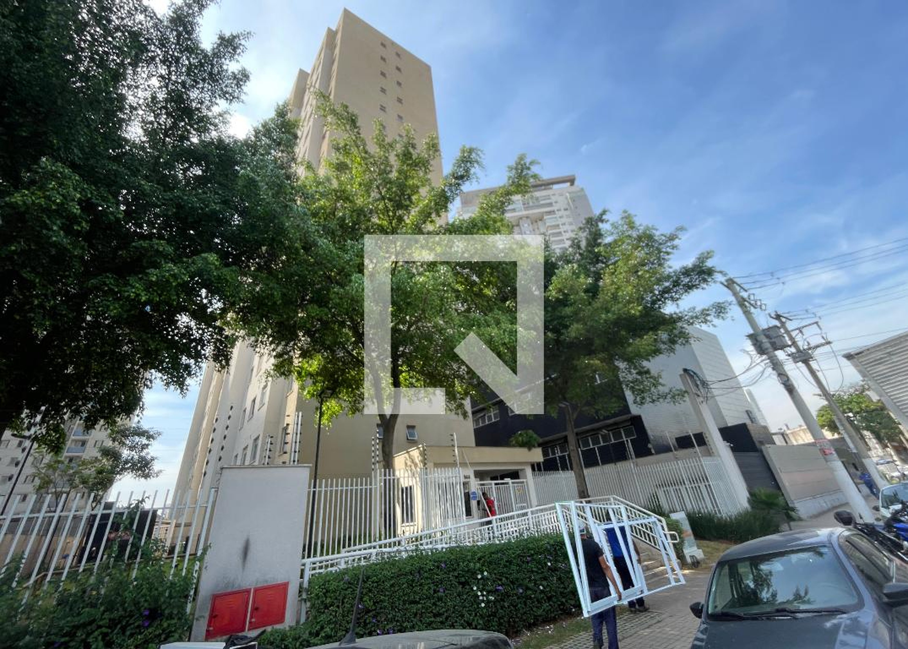Fachada do Prédio Condomínio Plano e Plano & Estação Barra Funda