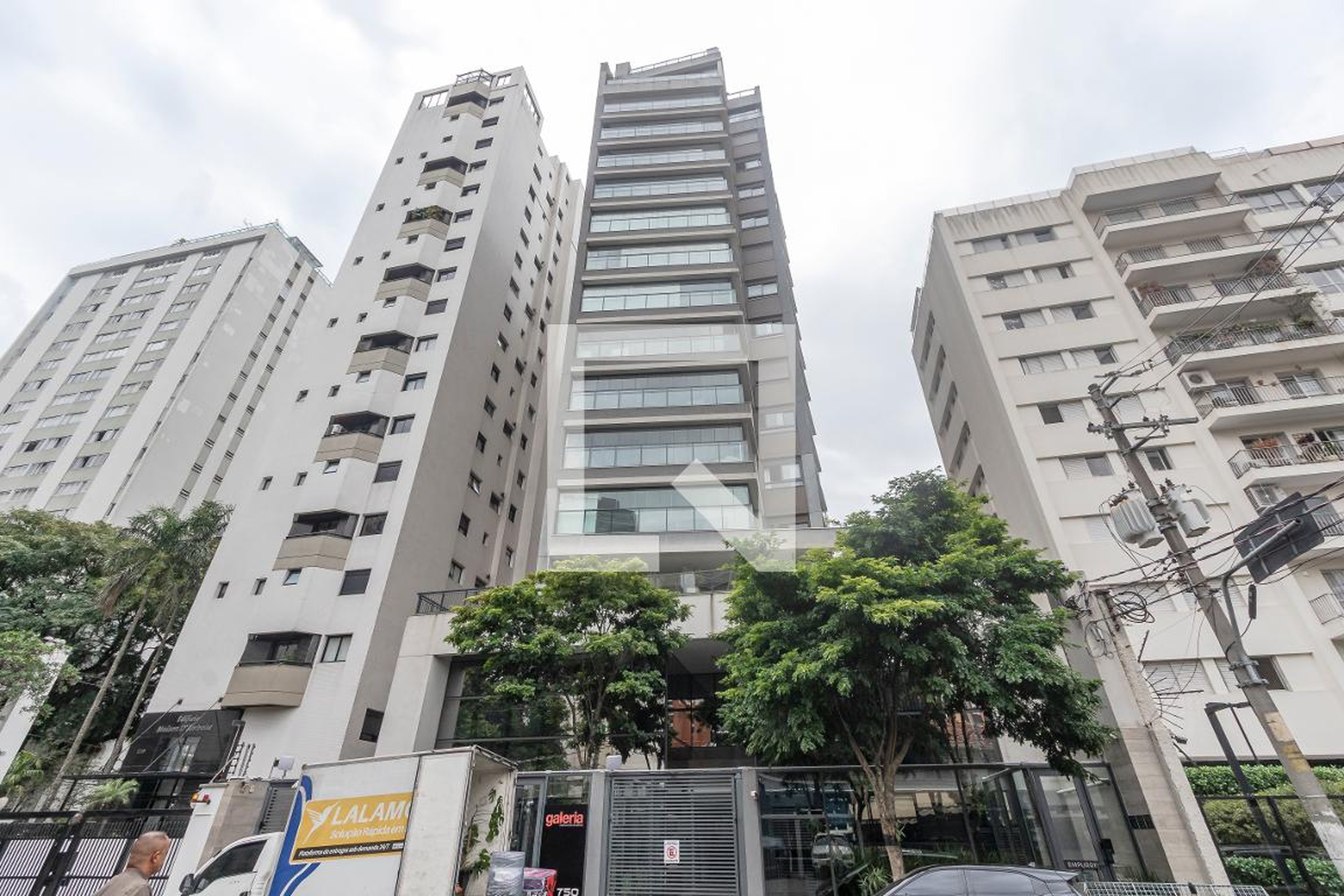 Fachada Condomínio Galeria Moraes de Barros