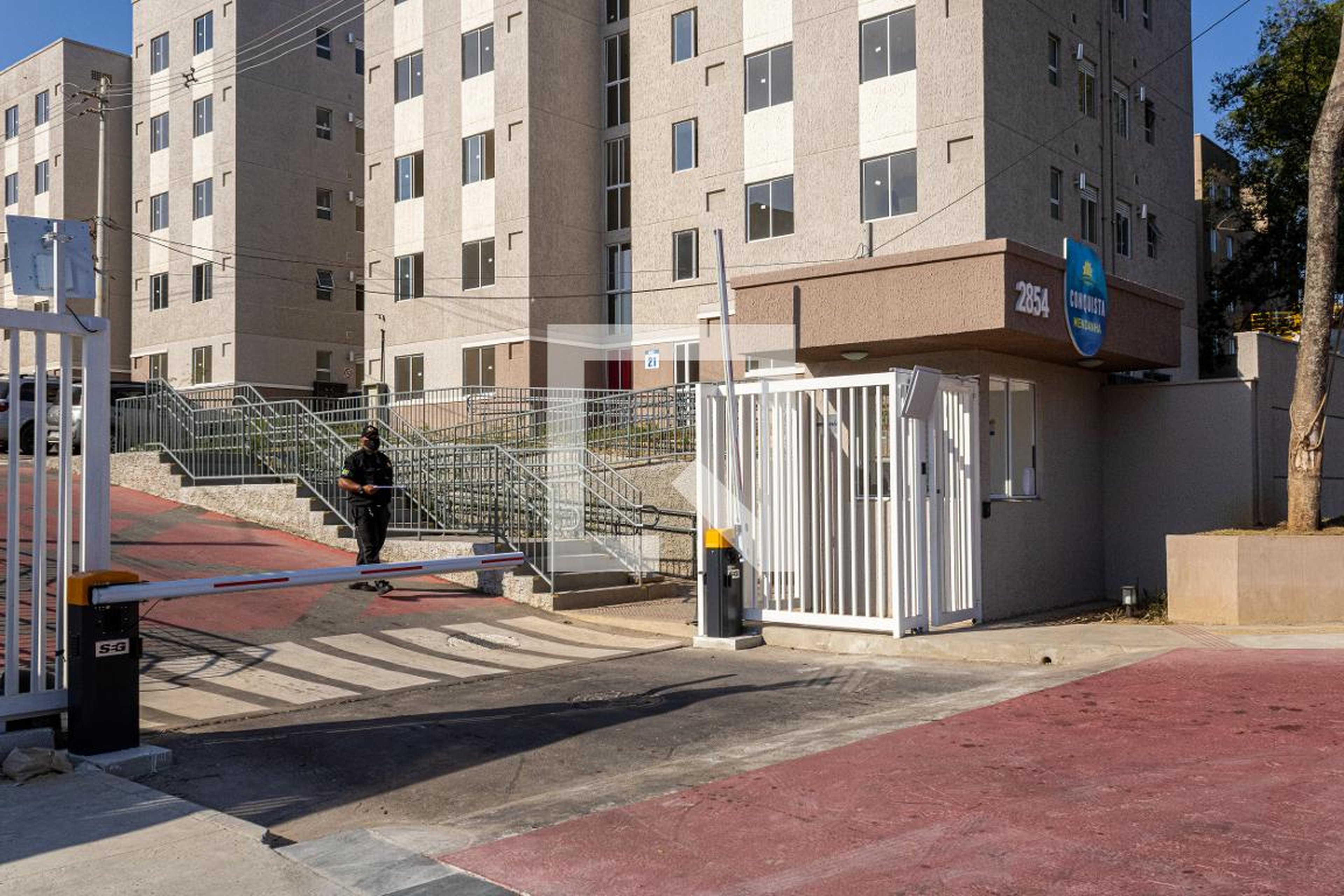 Fachada do condomínio Condomínio Conquista Mendanha