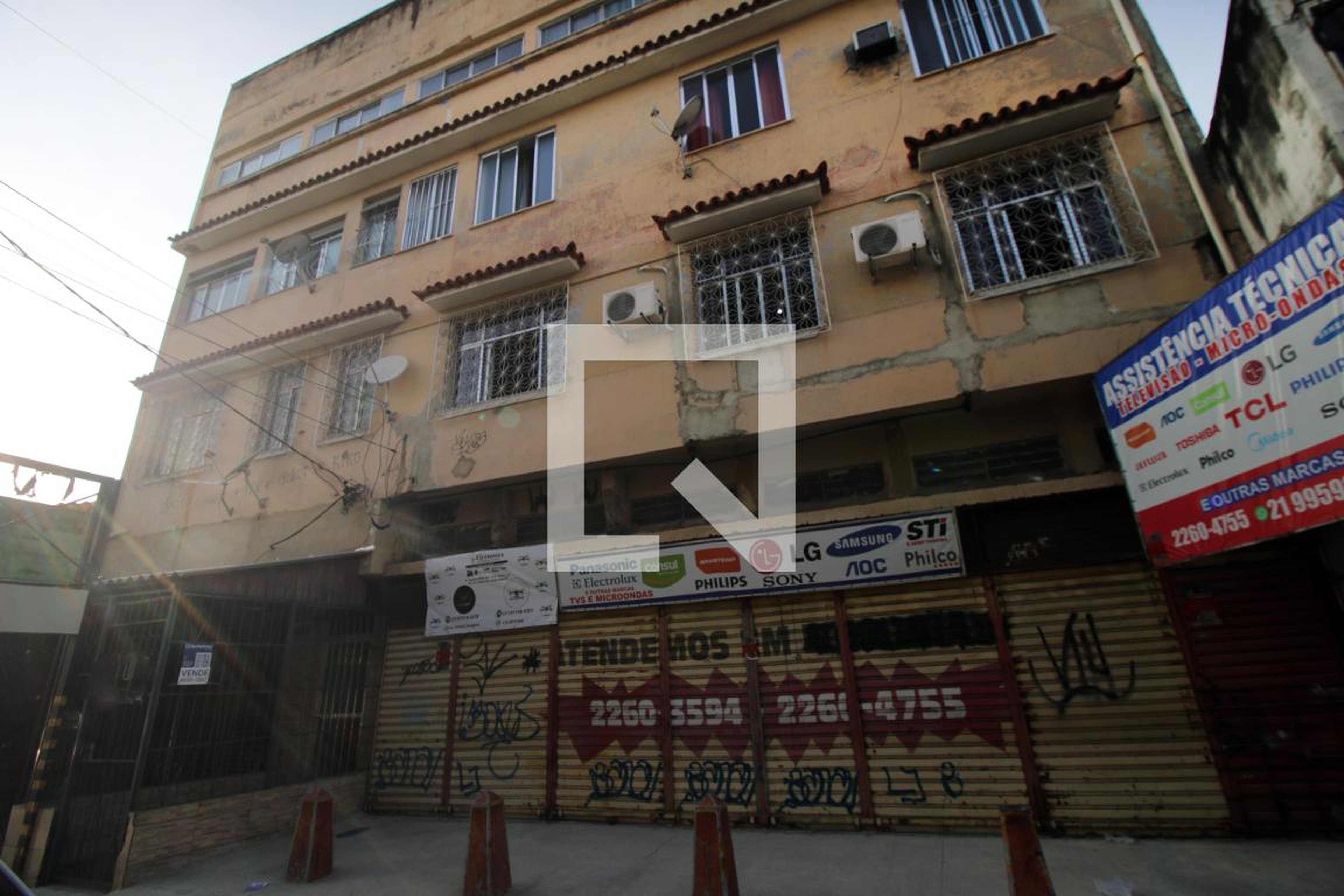 Fachada do Prédio Condomínio em Rua Angélica Mota, 419