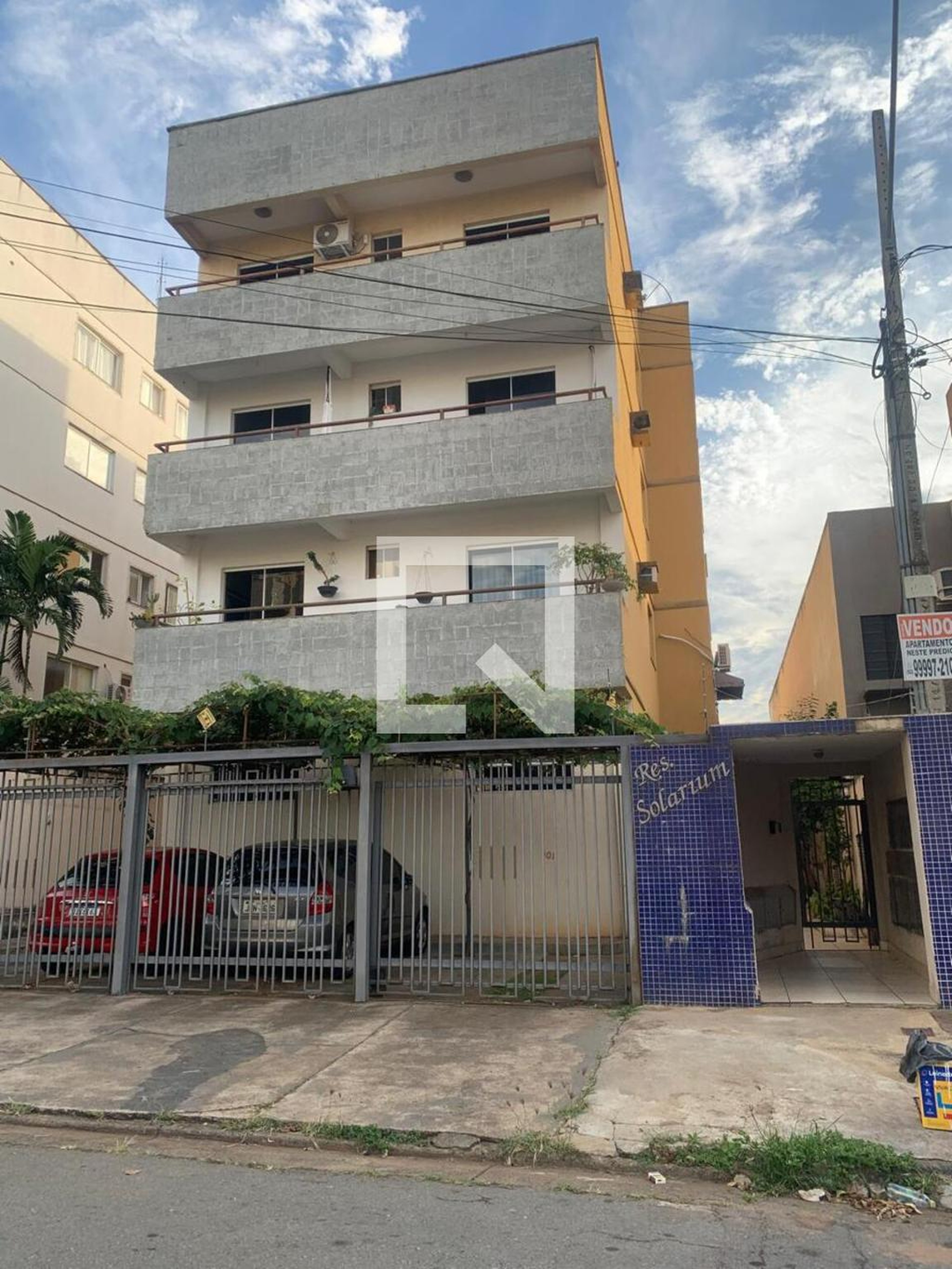 Fachada Condomínio em Rua C-145, 302