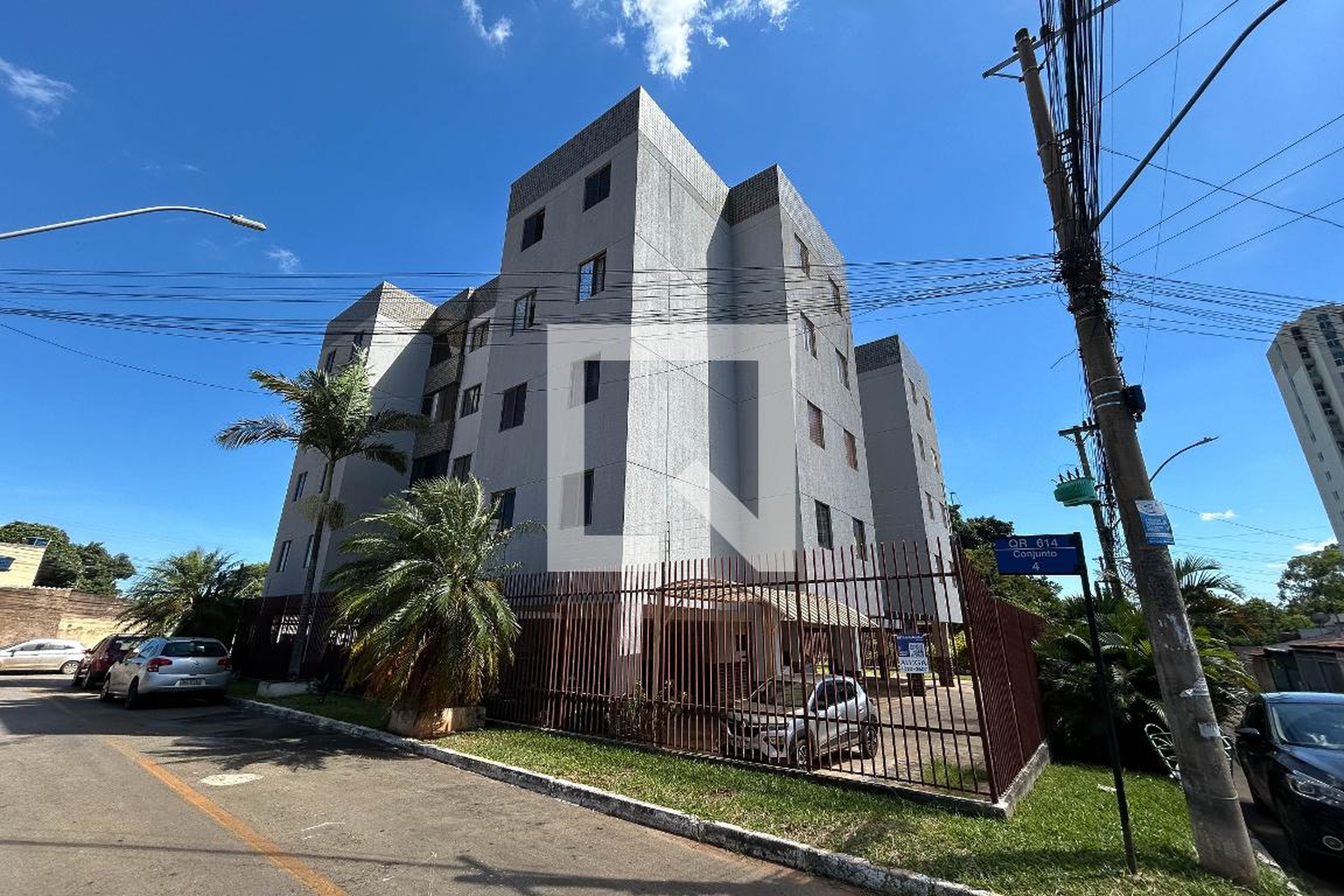 Fachada Condomínio em SAMAMBAIA NORTE QS 614 AE 1 S/N, s/n