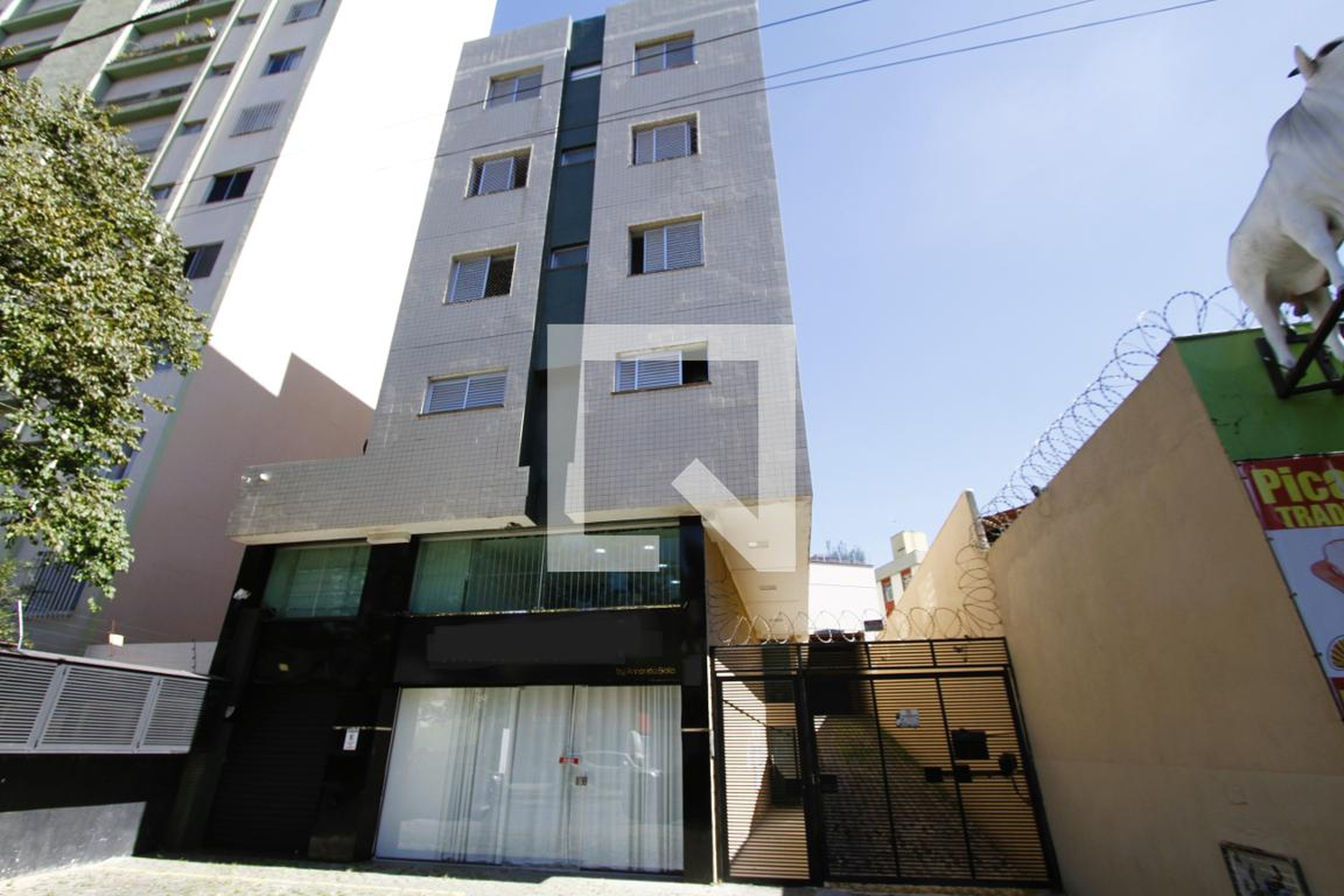 Fachada do Prédio Condomínio em Avenida Ressaca, 141