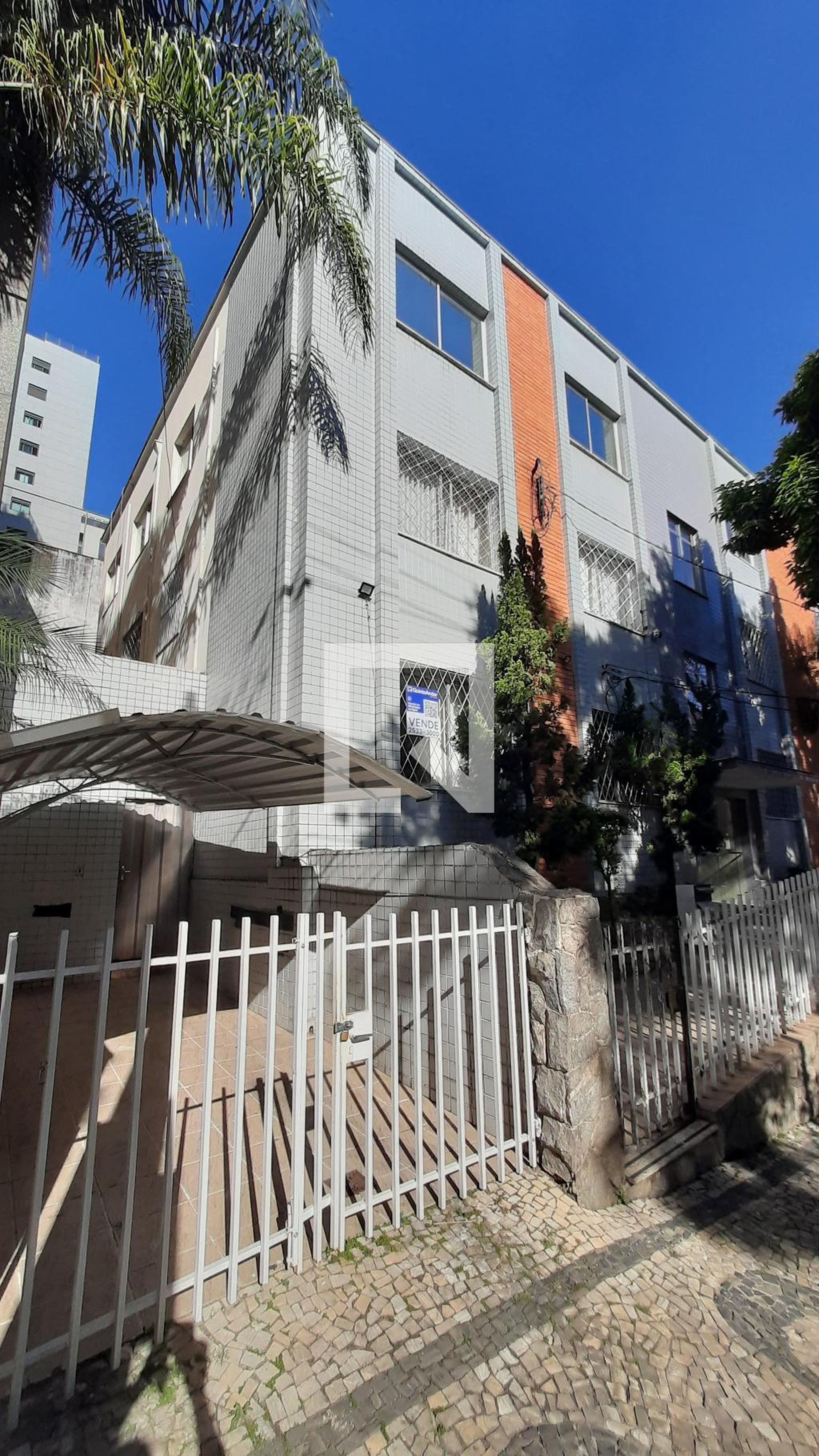 Fachada Condomínio em Rua Rio de Janeiro, 2797