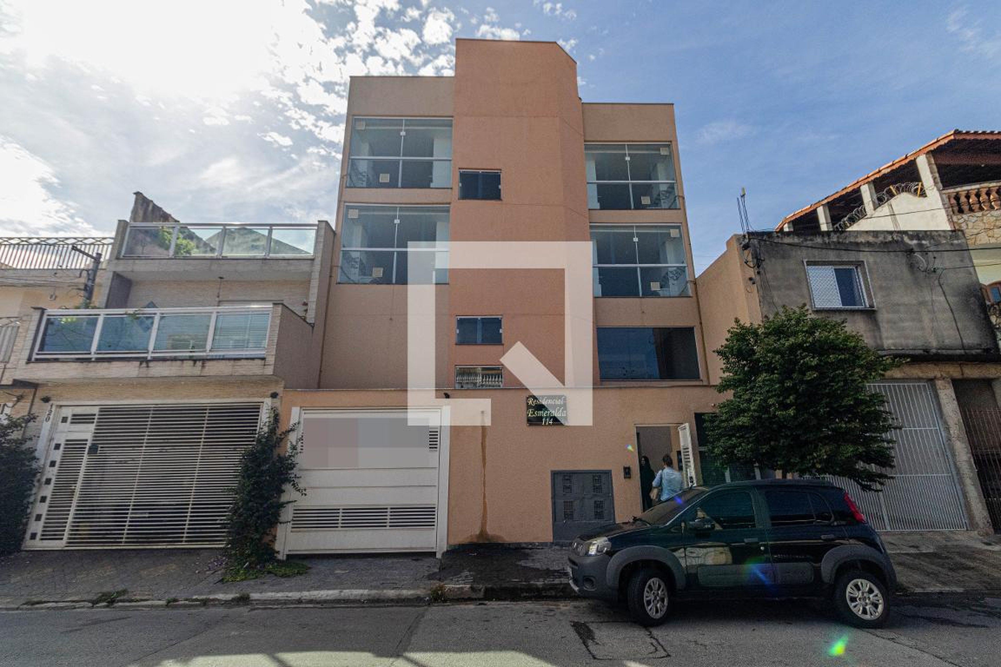 Fachada Residencial Esmeralda