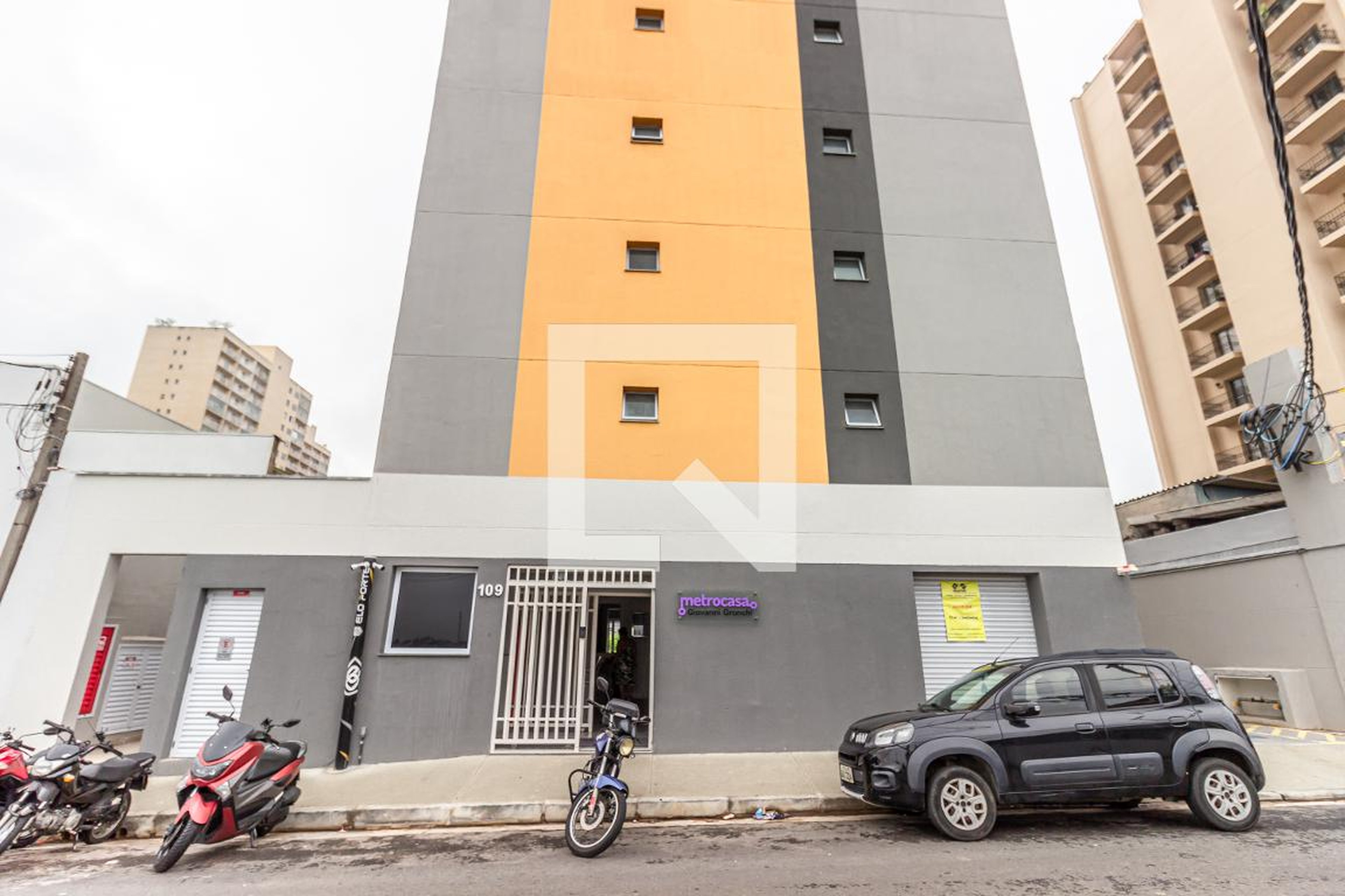 Fachada Condomínio Metrocasa Giovanni Gronchi