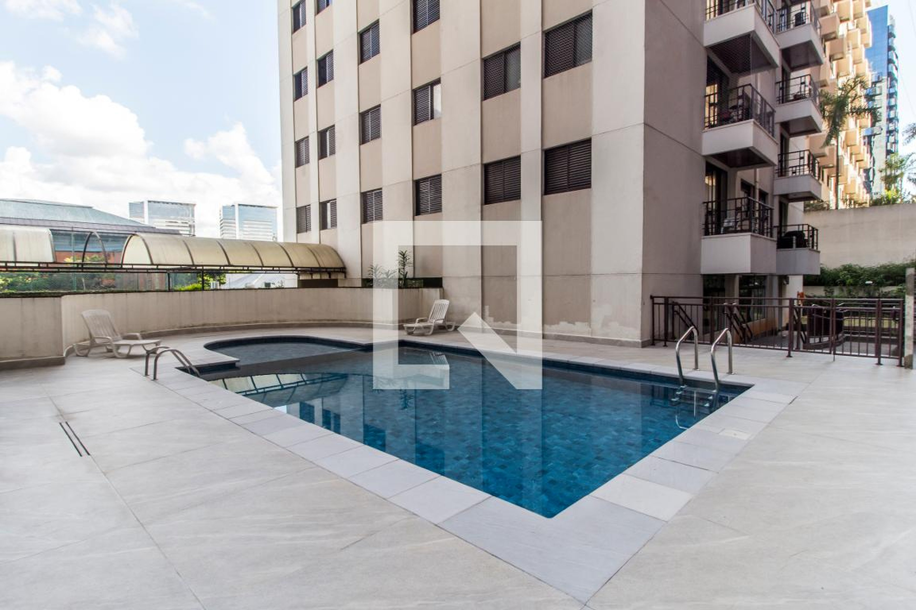 Piscina - Pacific Towers