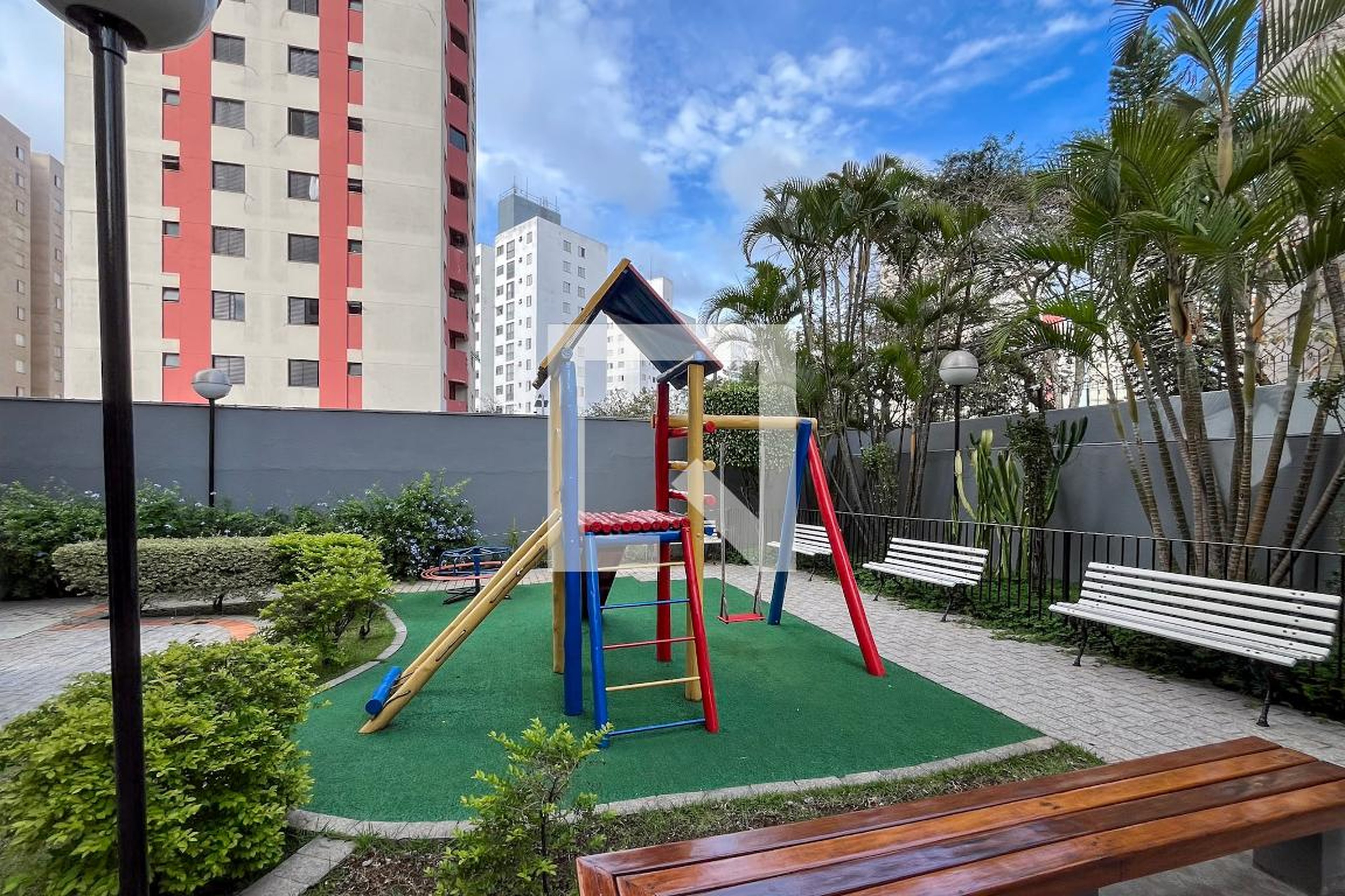 Playground - Ipe