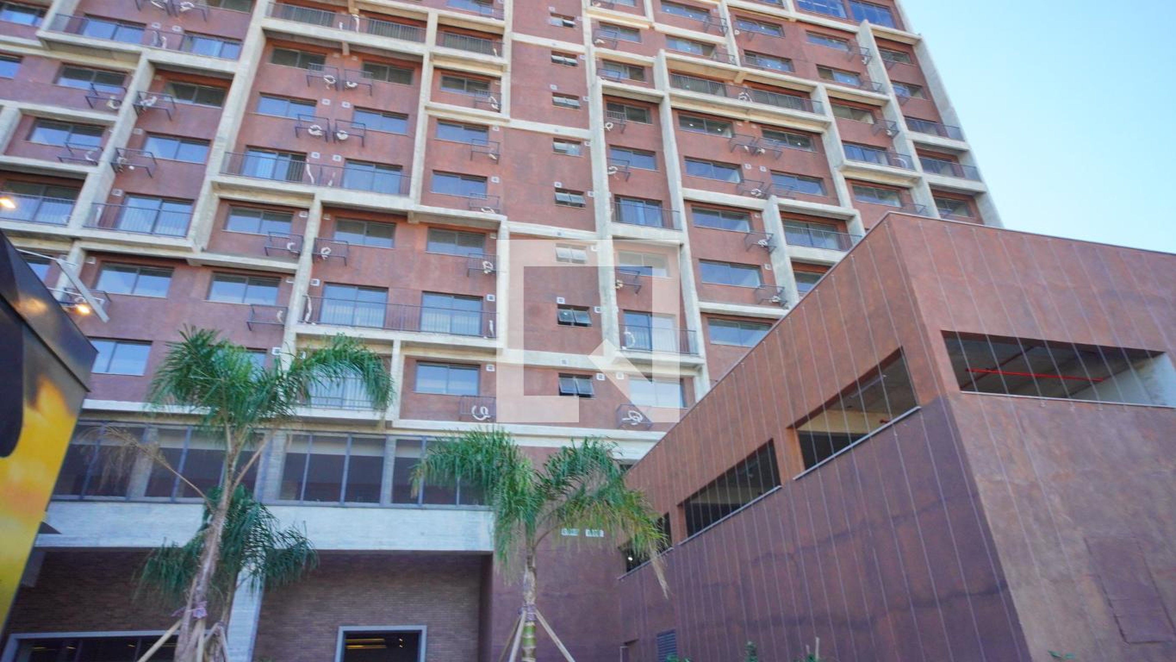 Fachada do Prédio Condomínio em Rua Almirante Tamandaré, 150
