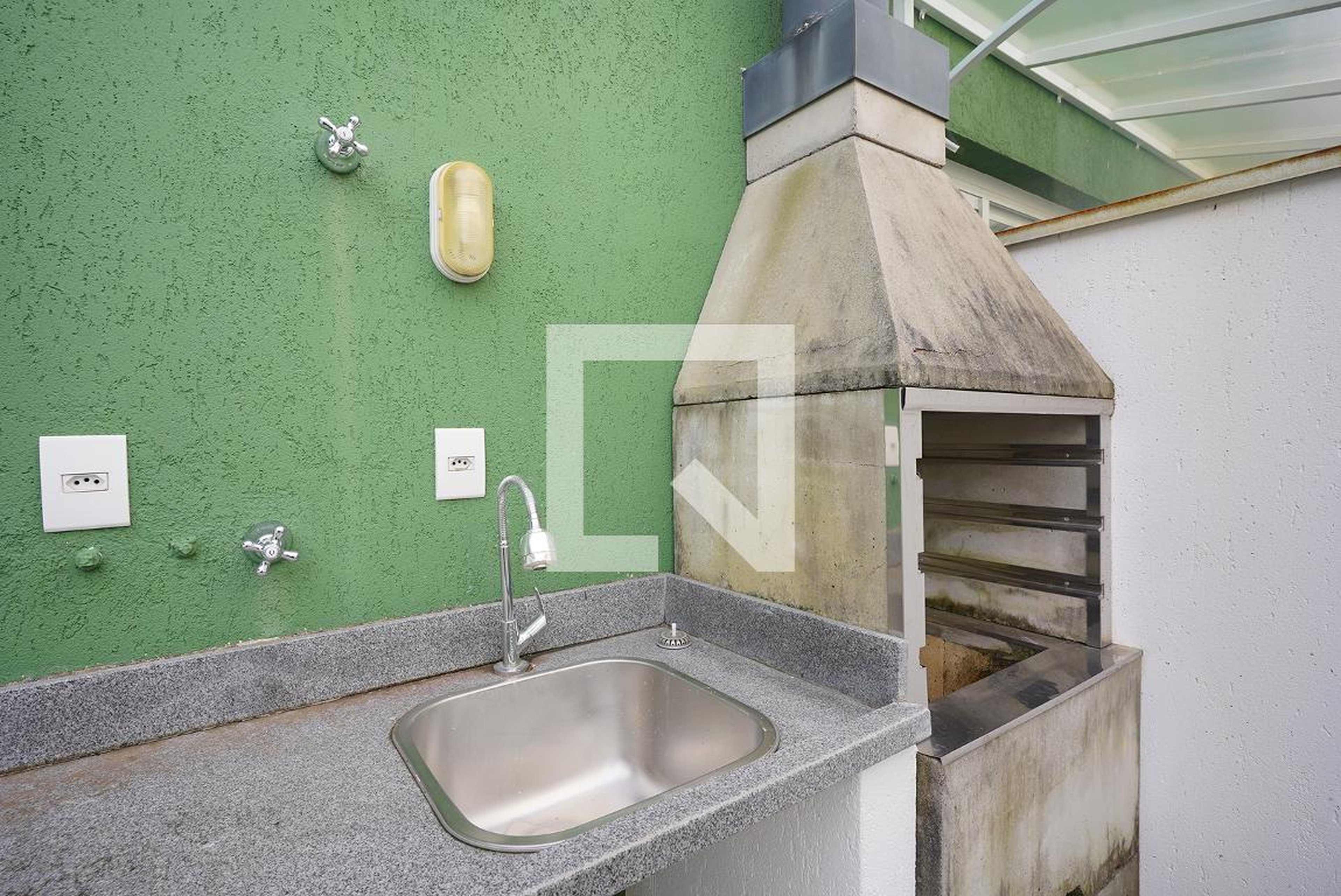 Churrasqueira Condomínio em Rua Manoel Fernandes, 250
