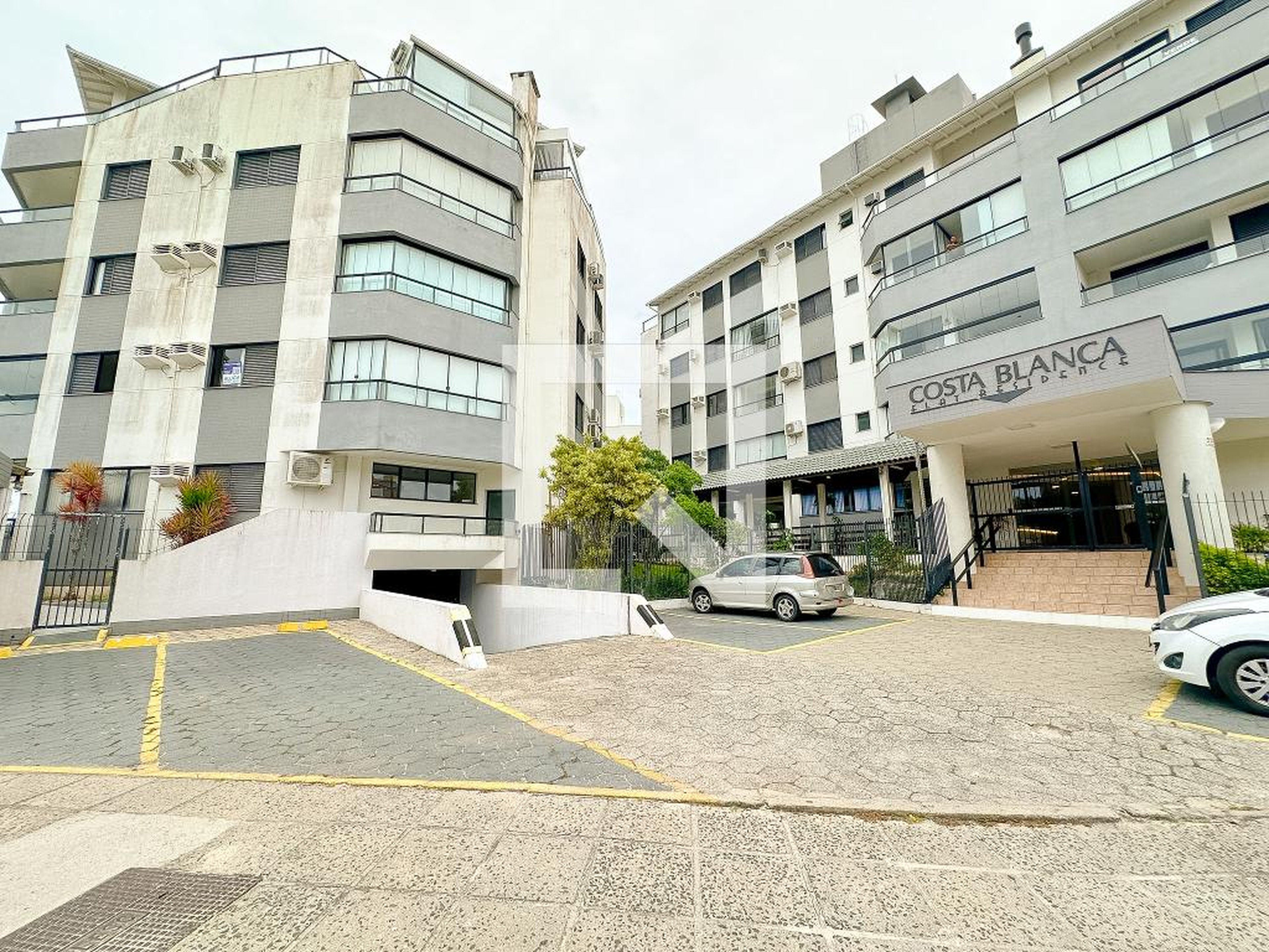 Fachada Condomínio em Rua Acary Margarida, 560