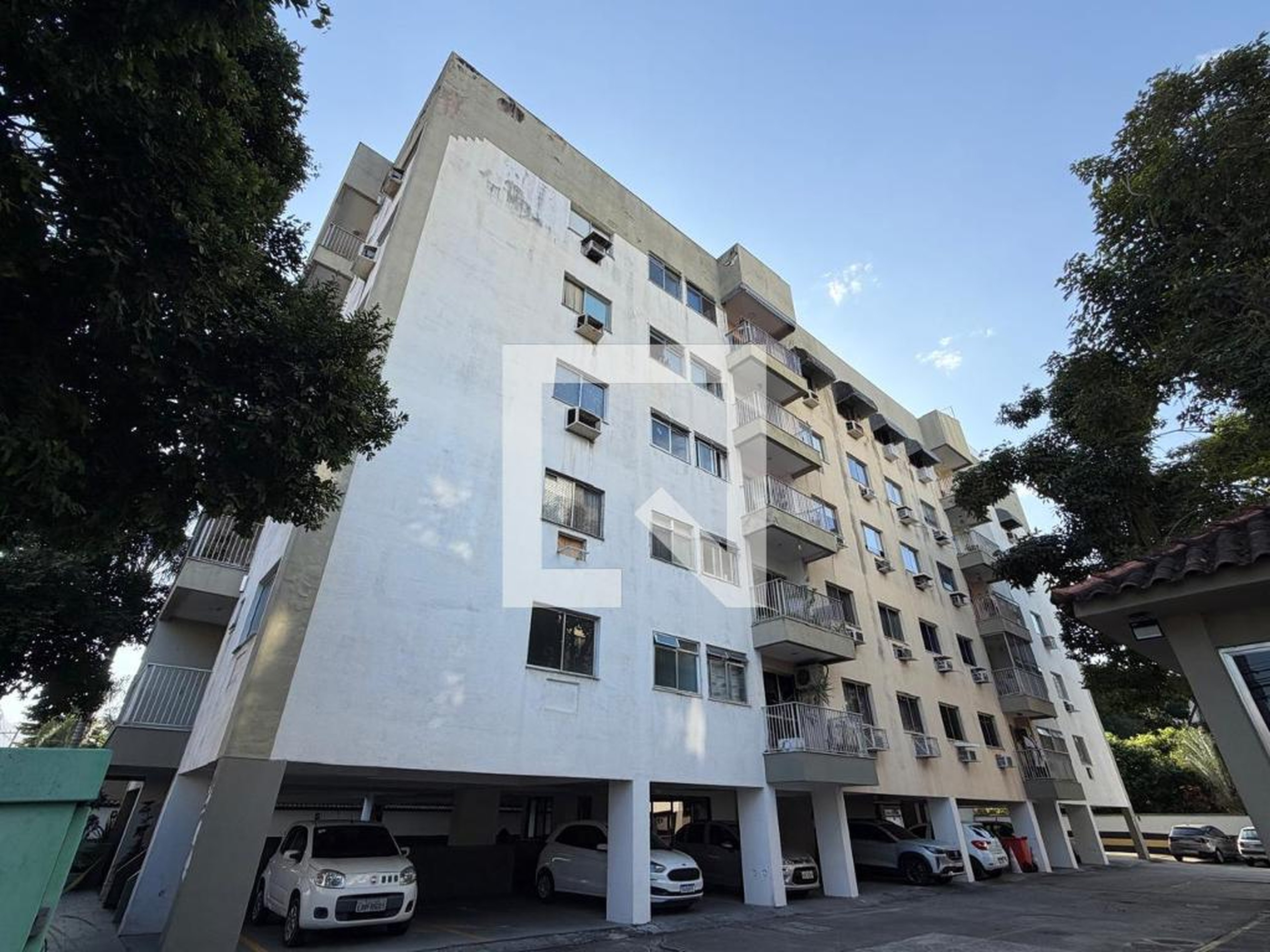 Fachada Edifício Mediterrâneo