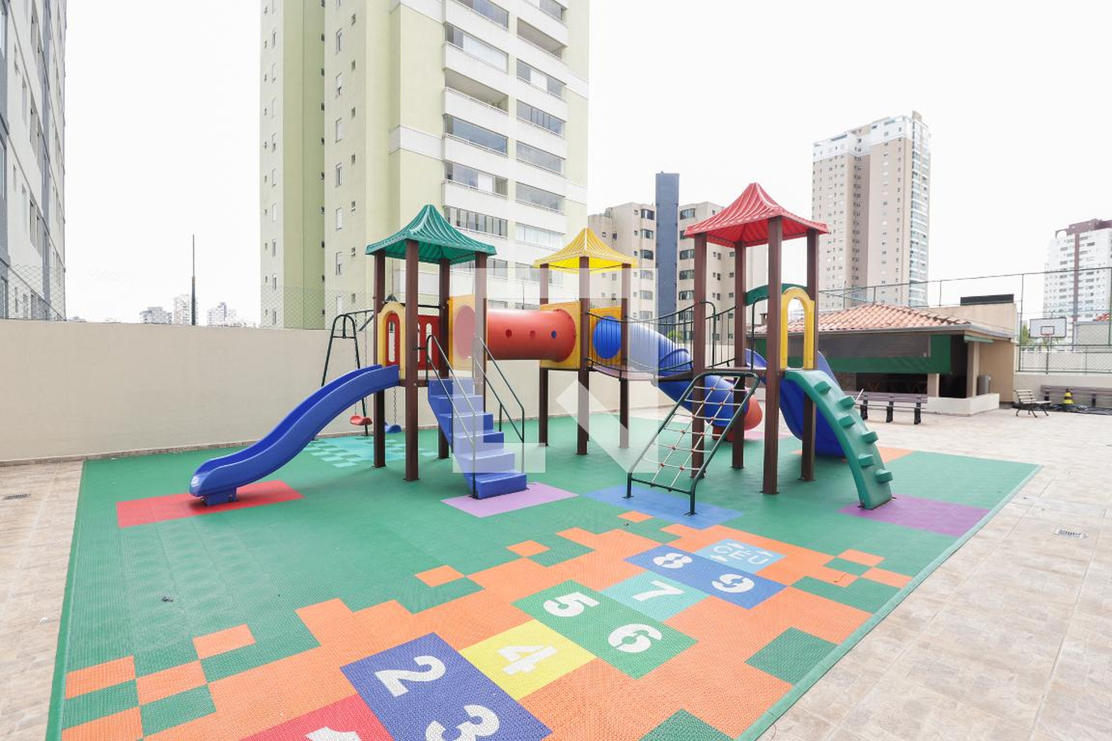 Playground - Residencial Saint James
