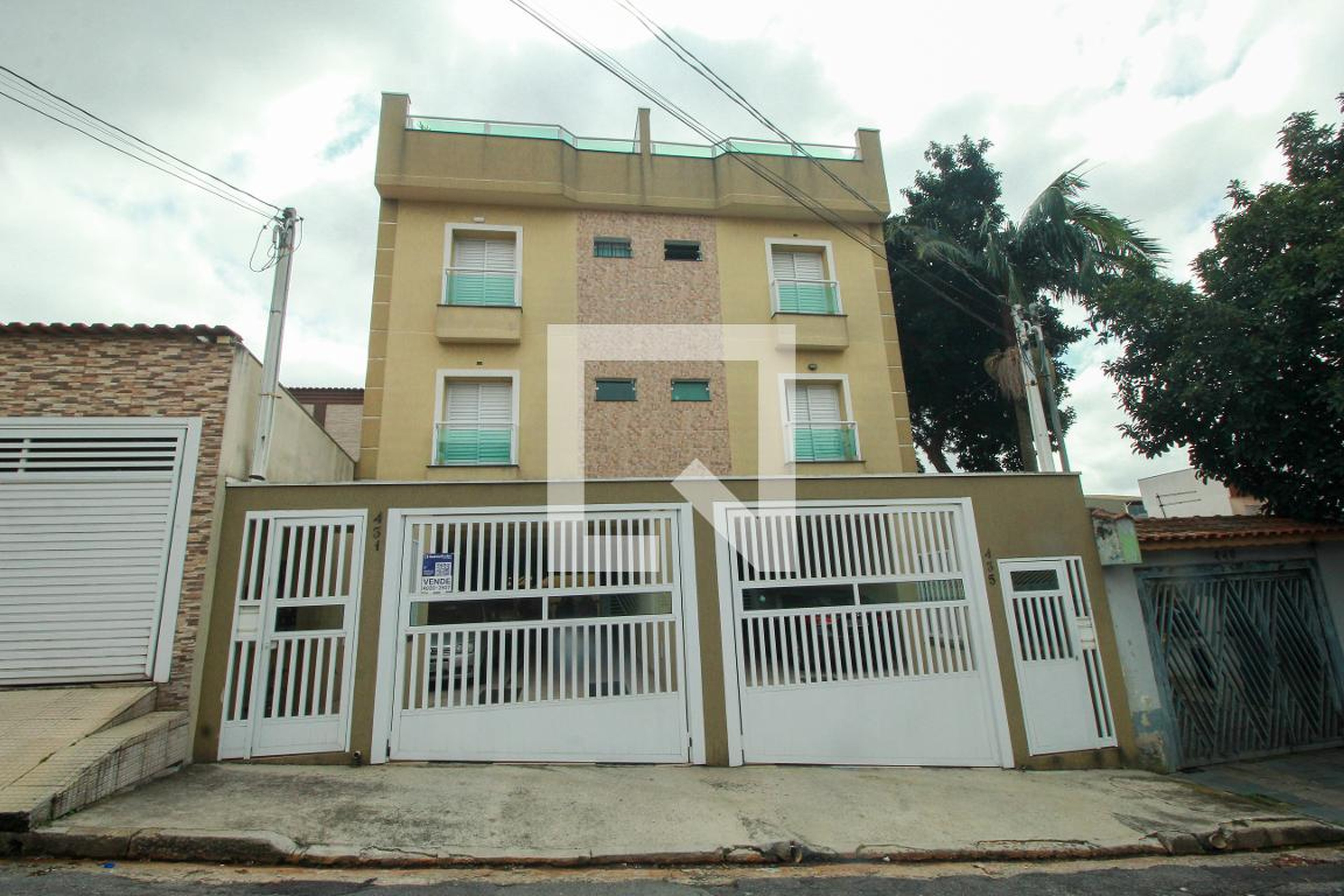 Fachada Condomínio em Rua Nigéria, 431