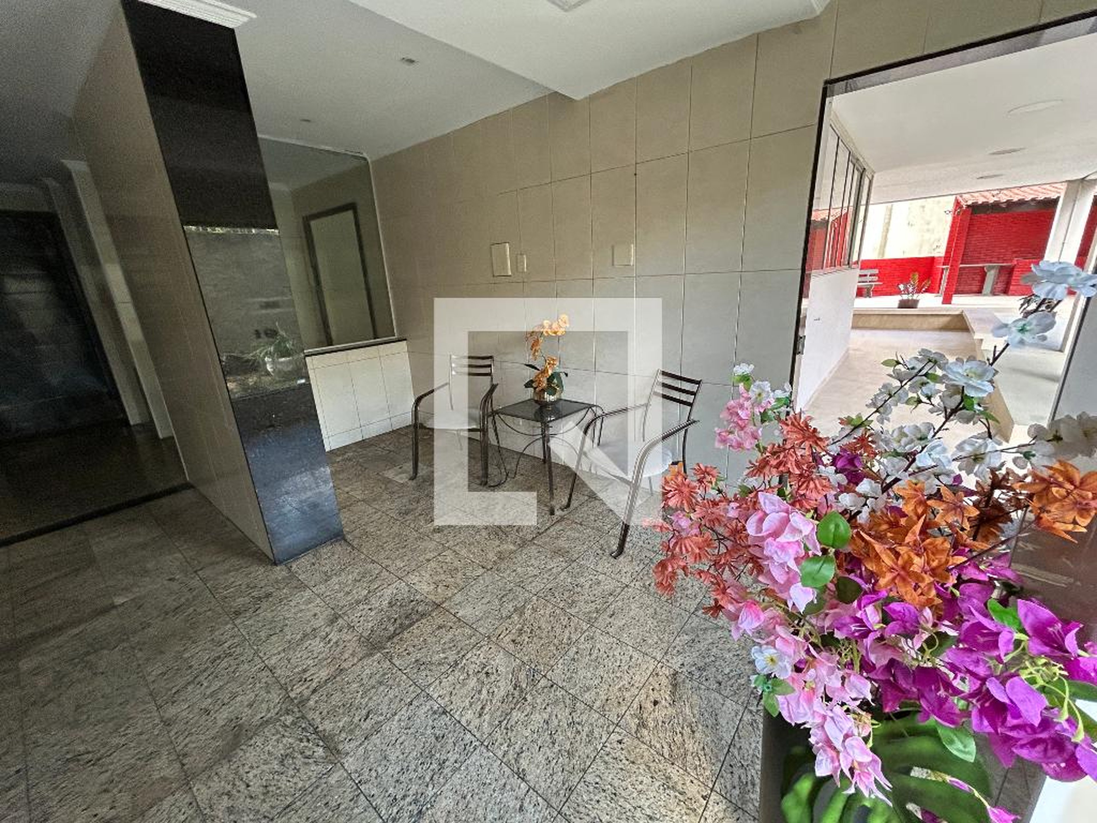 Hall de entrada - Residencial Lilases