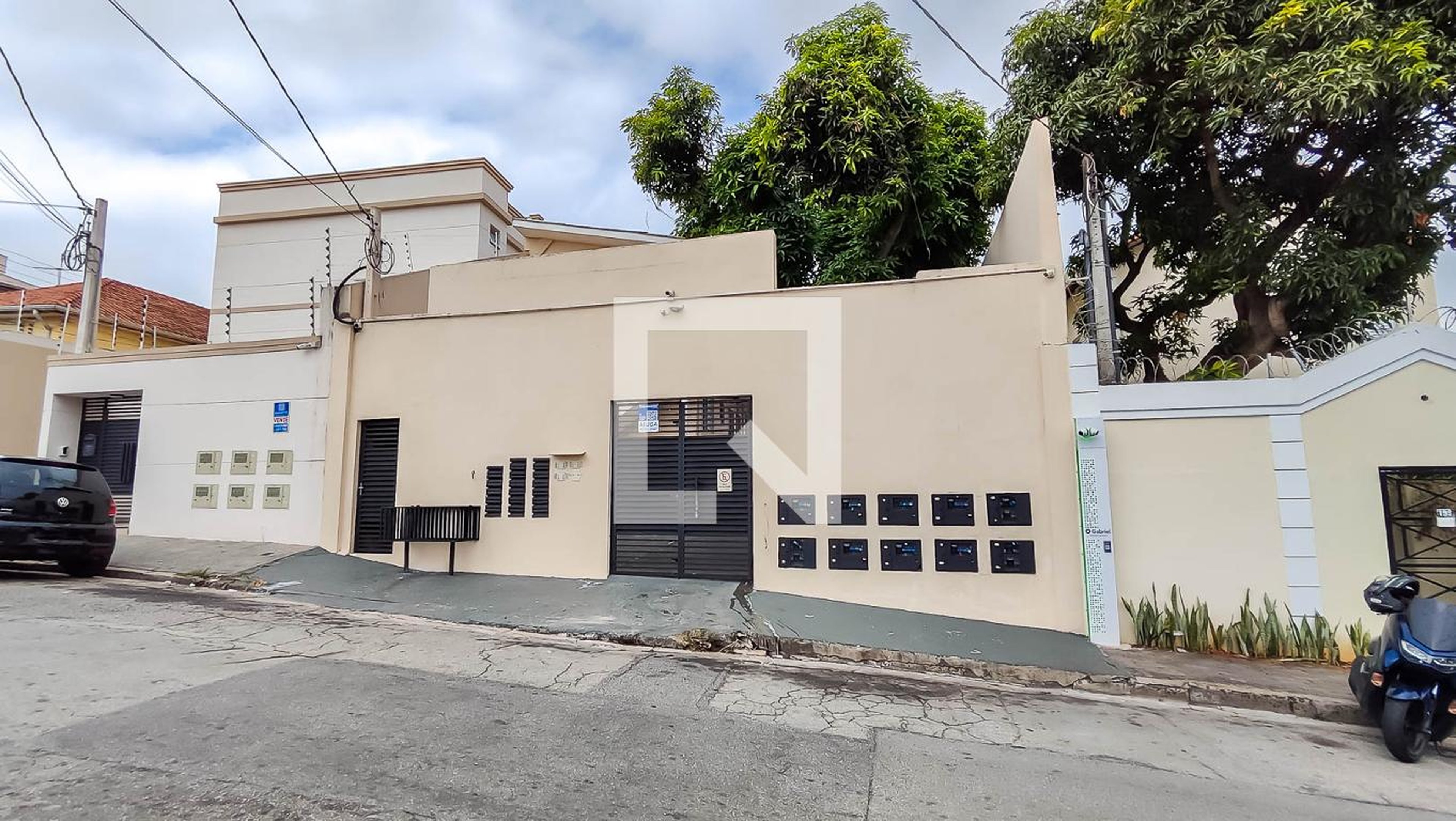 Fachada do Condomínio Condomínio em Rua Cláudio Rodrigues Lopes, 189