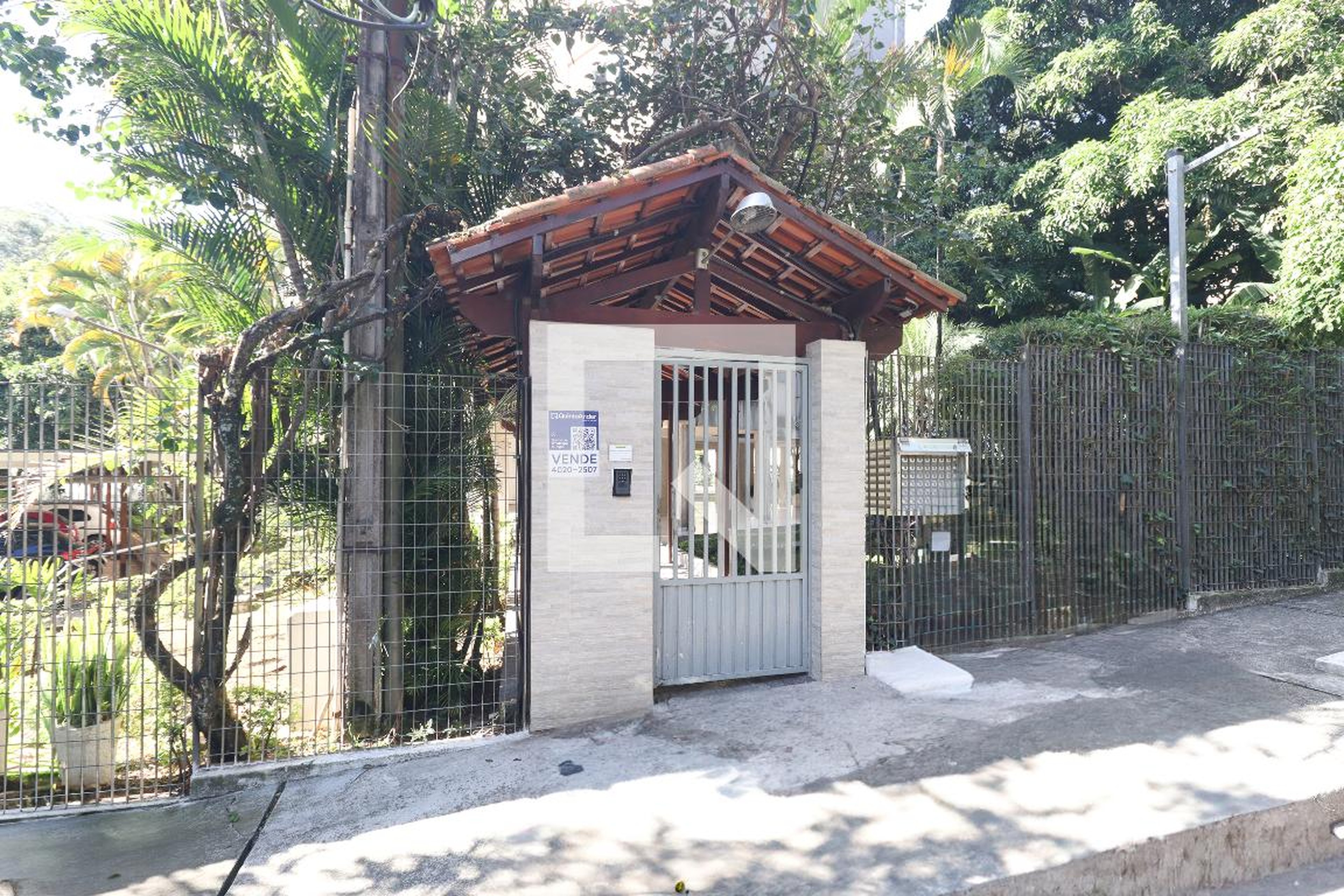 Fachada Condomínio Habitacional dos Pinheirais