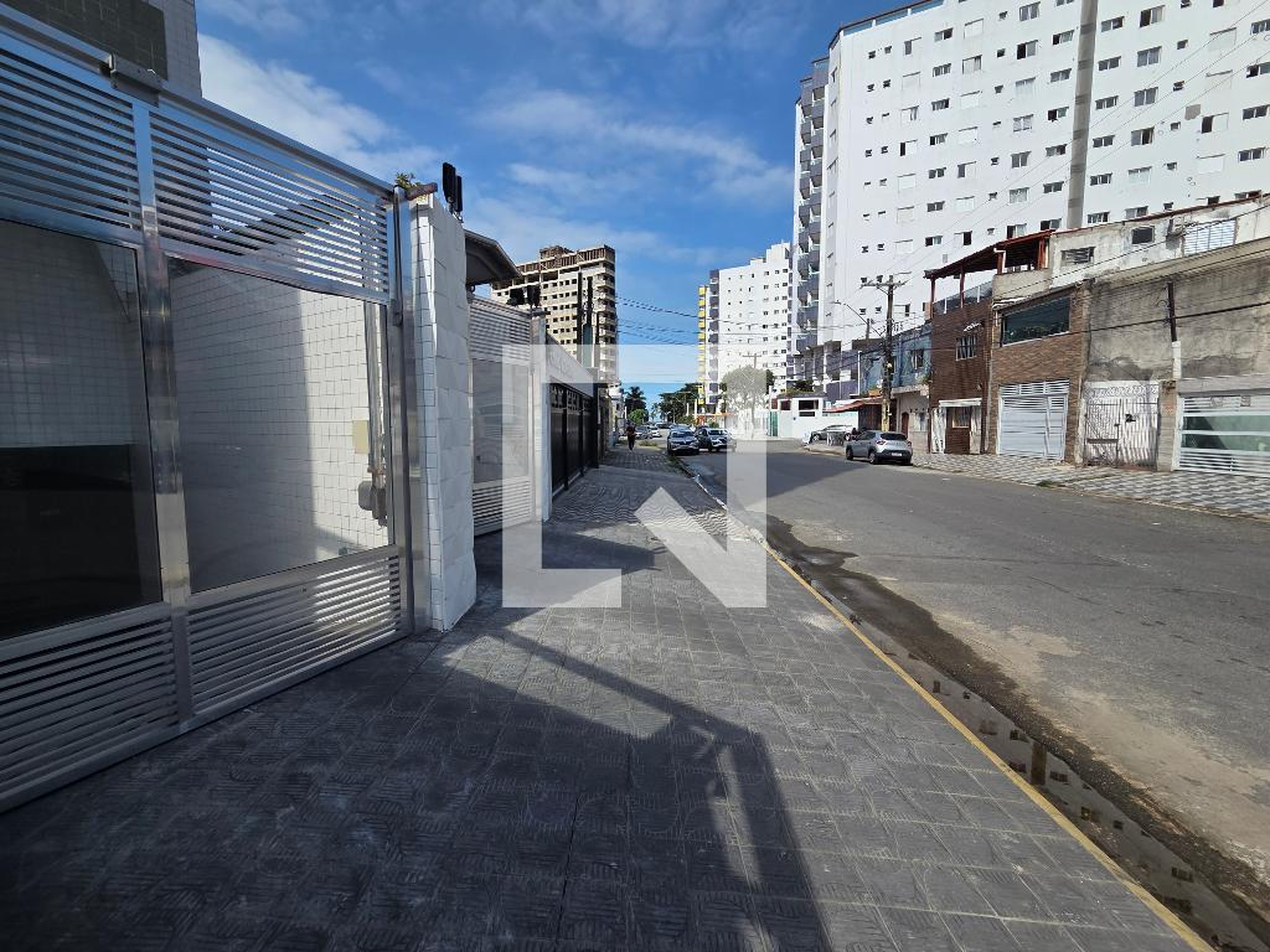Fachada Condomínio em Rua Vinte e Três de Maio, 222