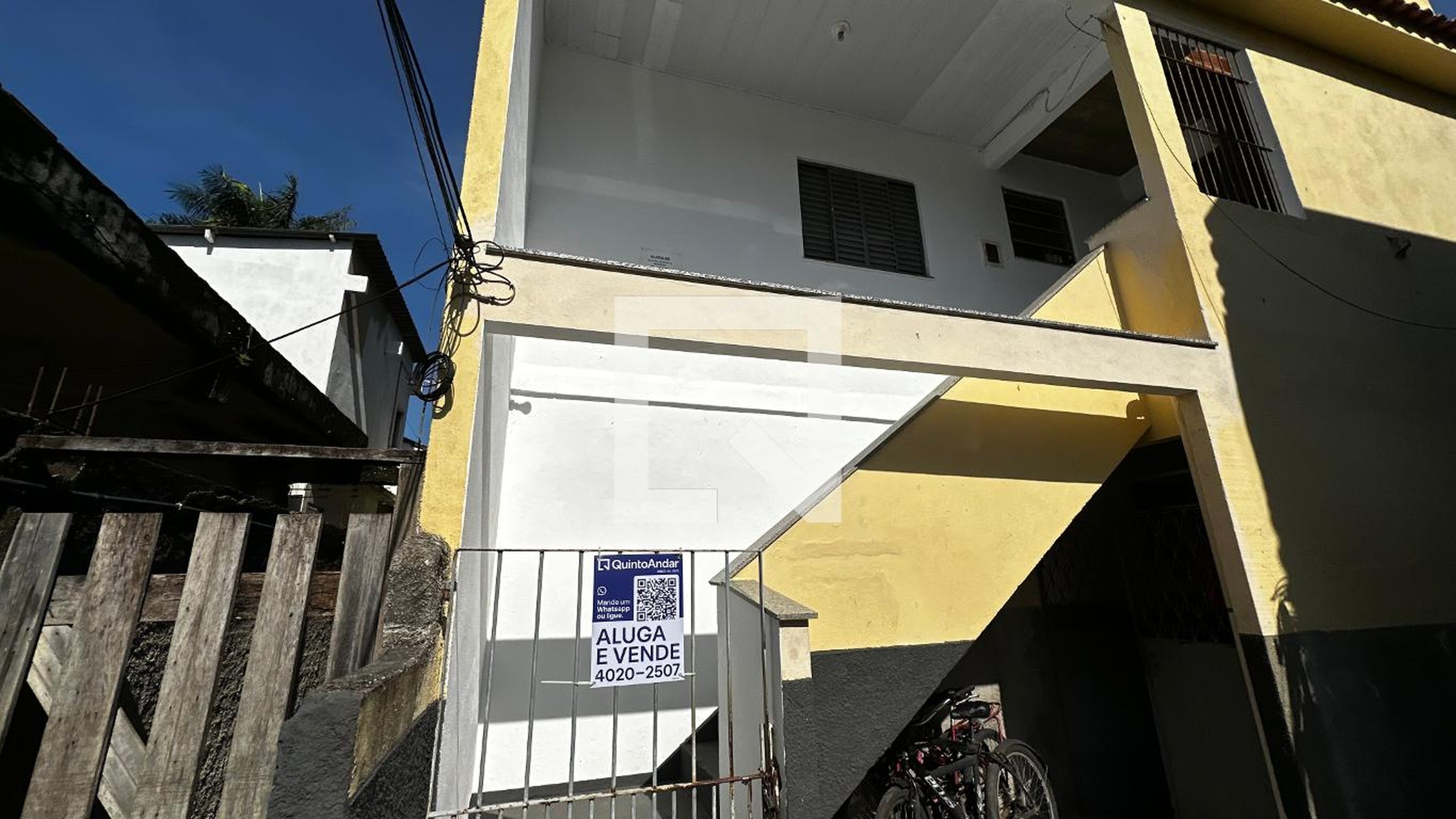 Fachada Condomínio em Rua Manhuaçu, 509
