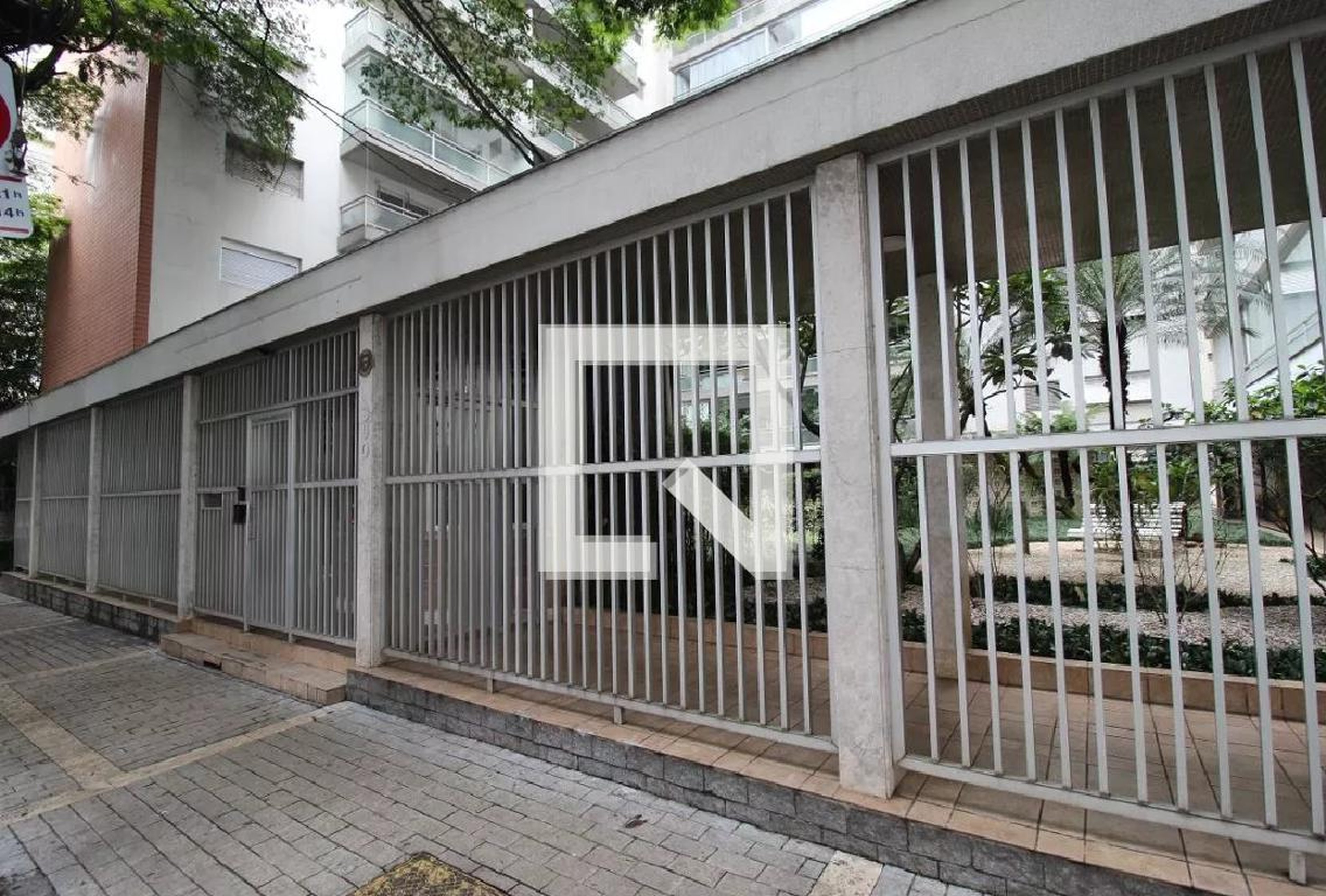 Fachada Condomínio Conjunto Sorbonne
