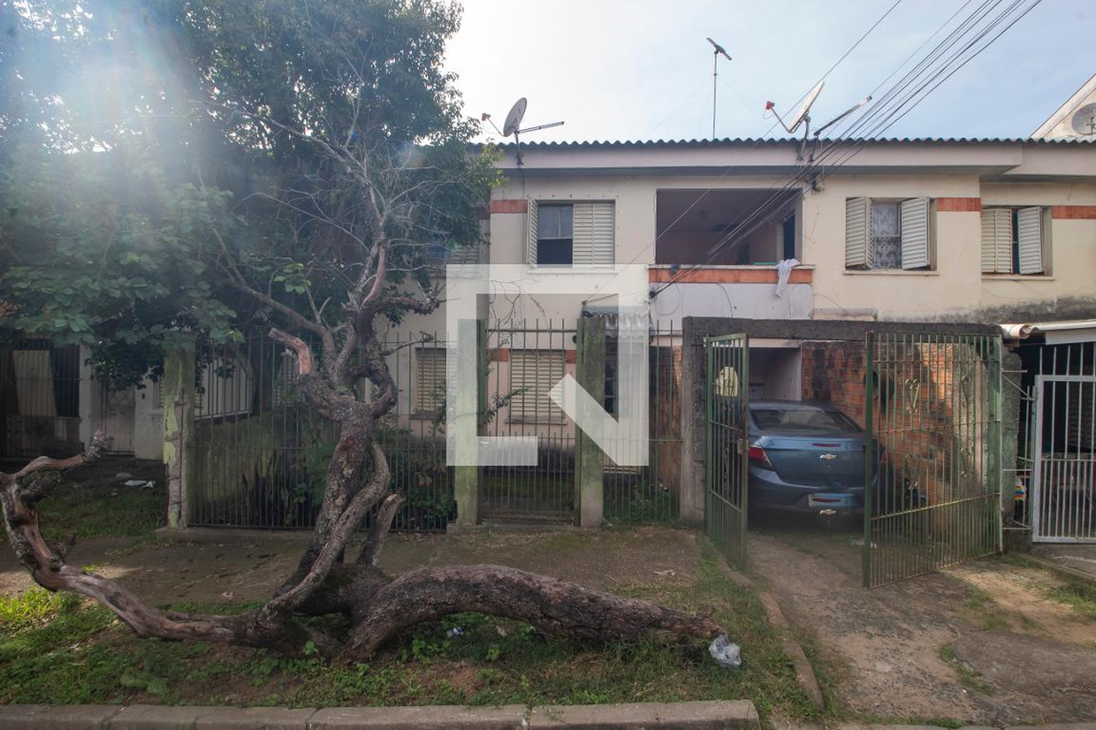 Fachada Condomínio em Rua Três Mil e Setecentos e Vinte e Nove, 50