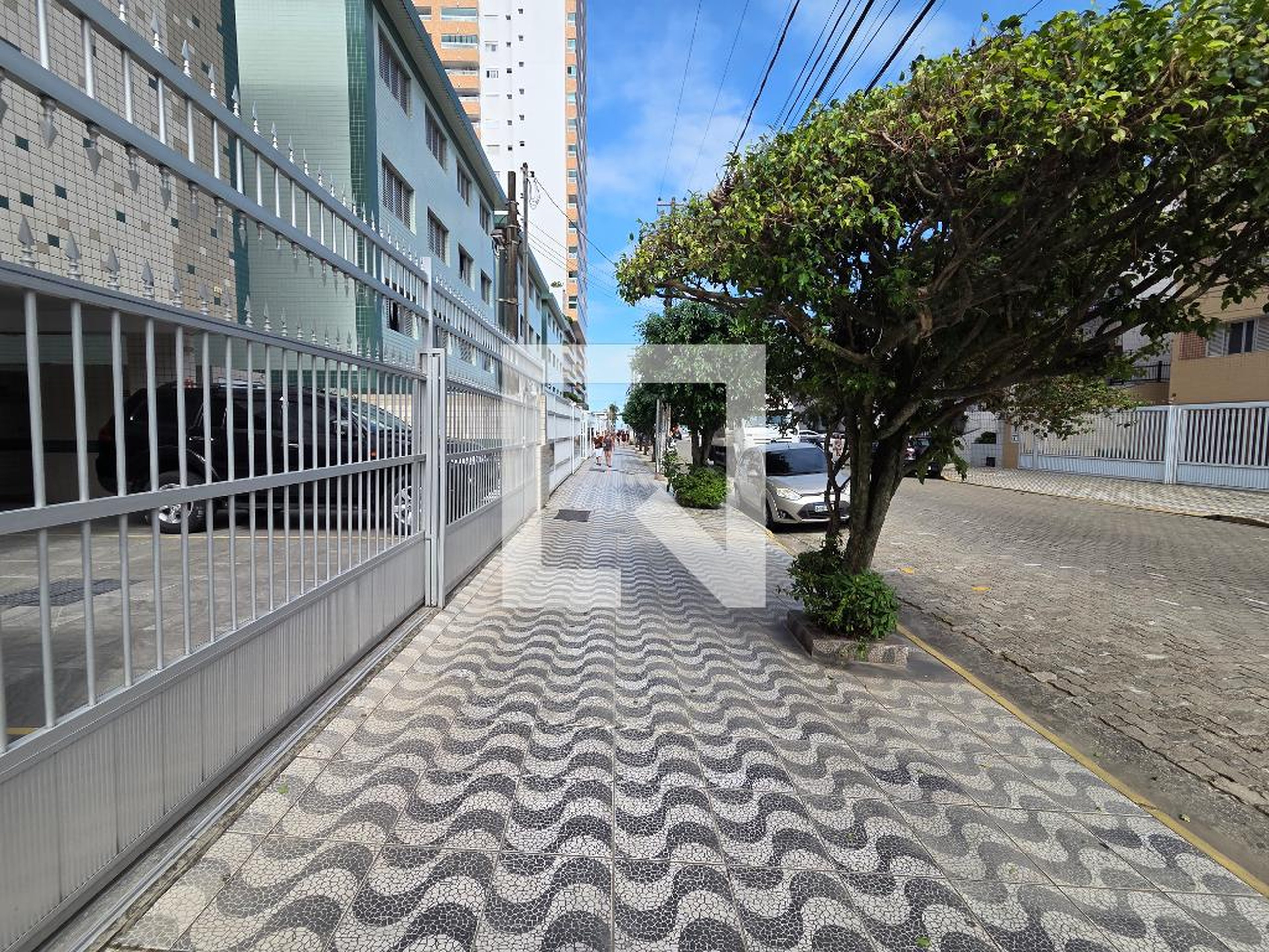Fachada Condomínio em Rua Copacabana, 138