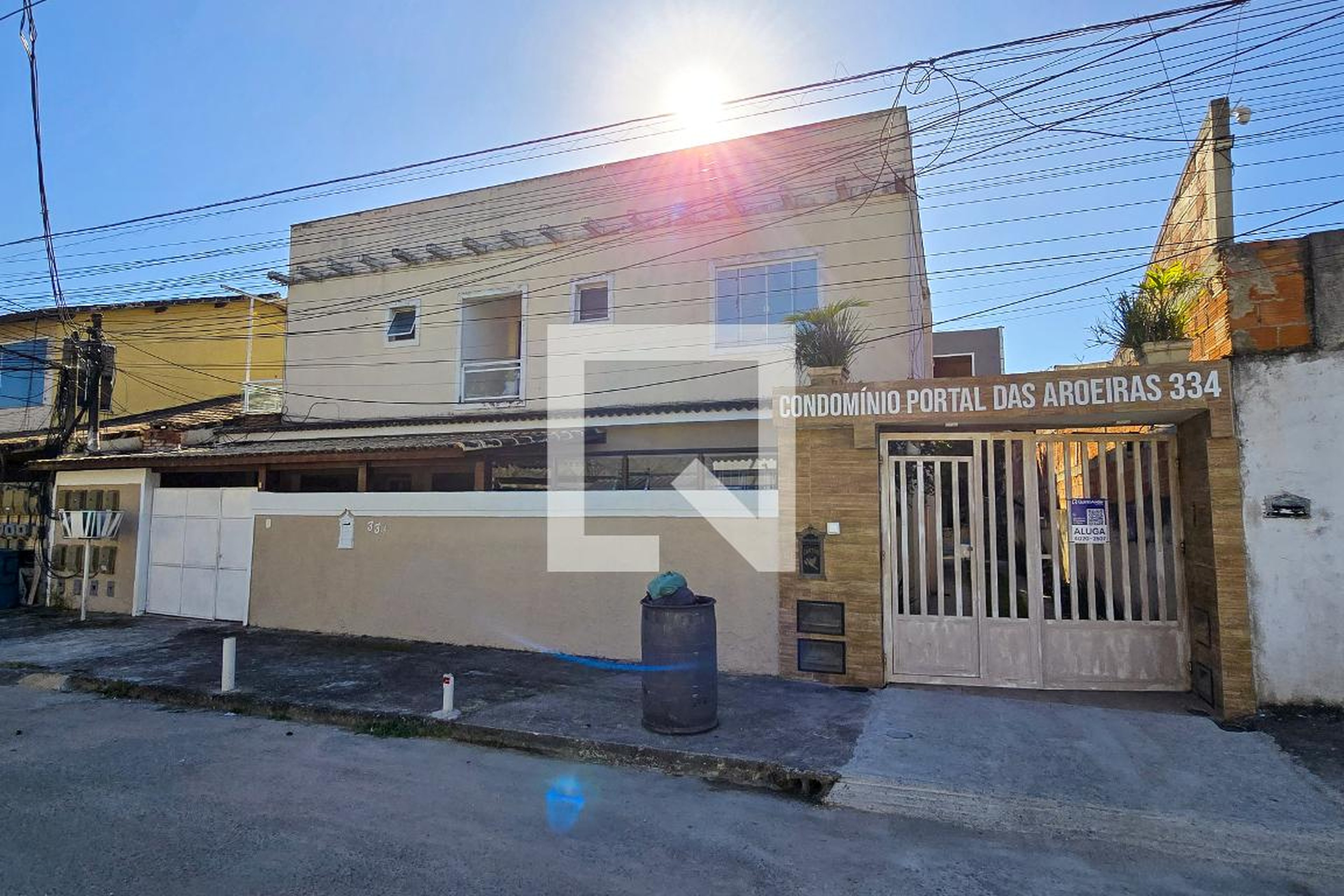 Fachada do condomínio Condomínio Portal das Aroeiras