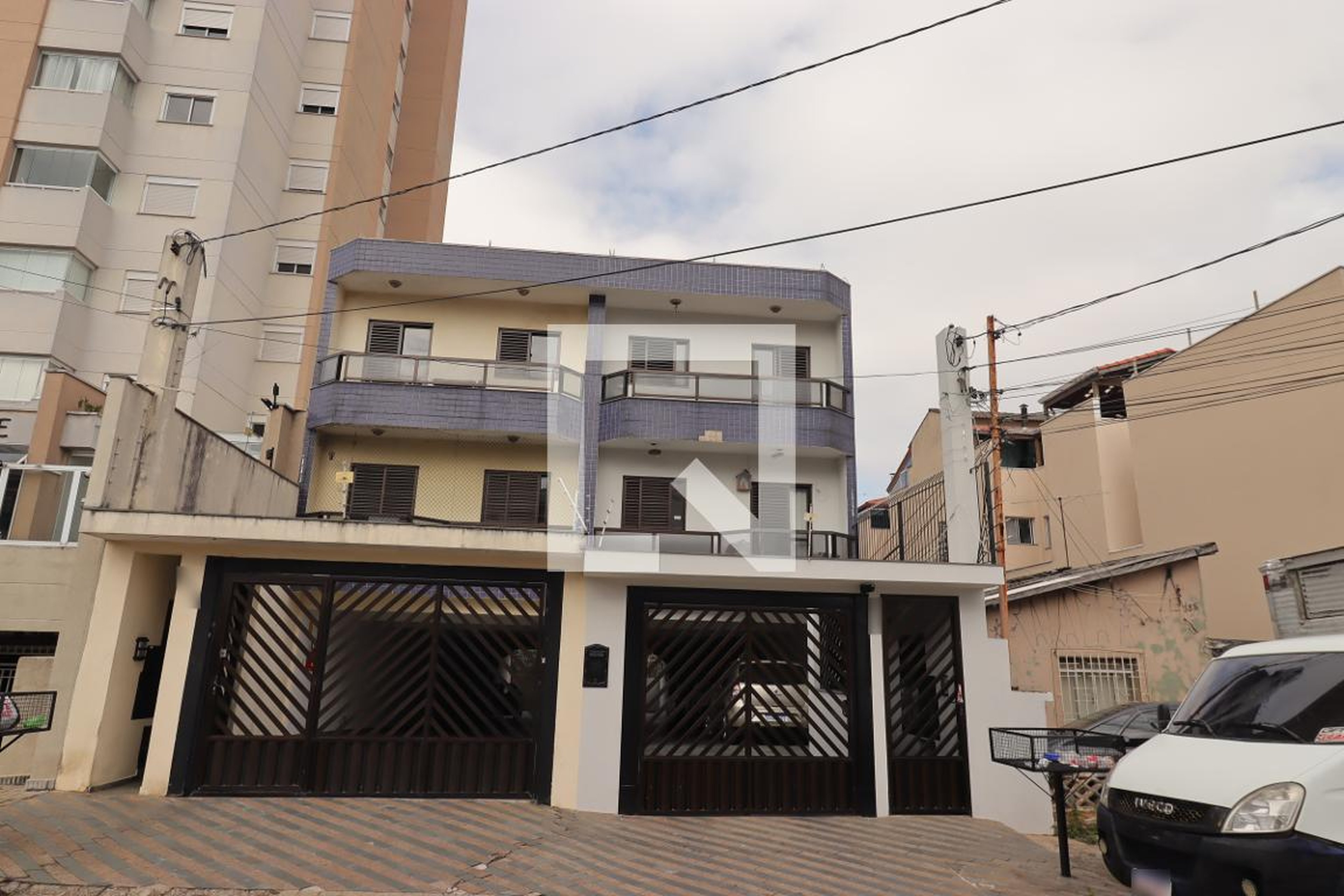 Fachada Condomínio em Rua Muritiba, 377