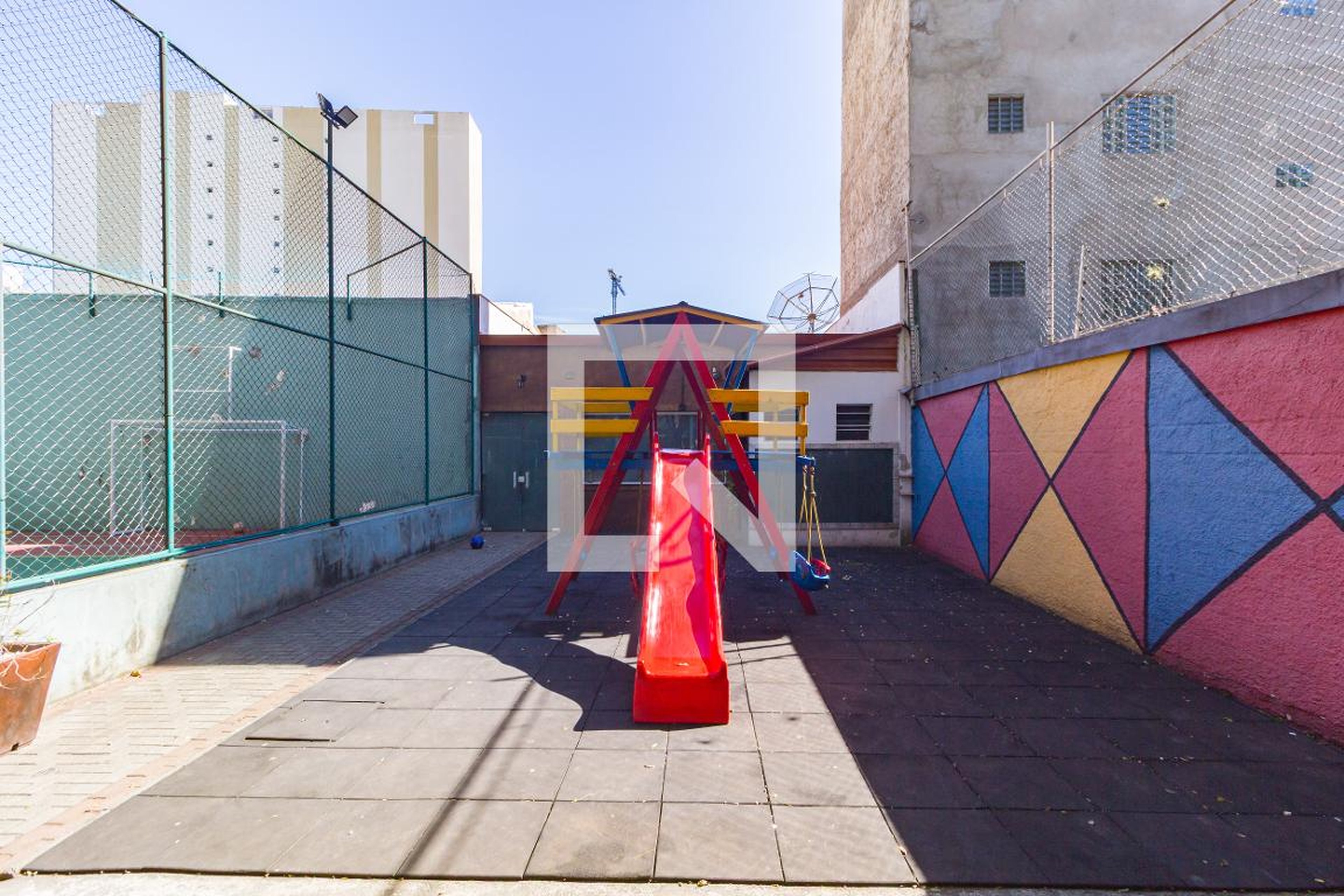 Playground - Edificio  villa casteli
