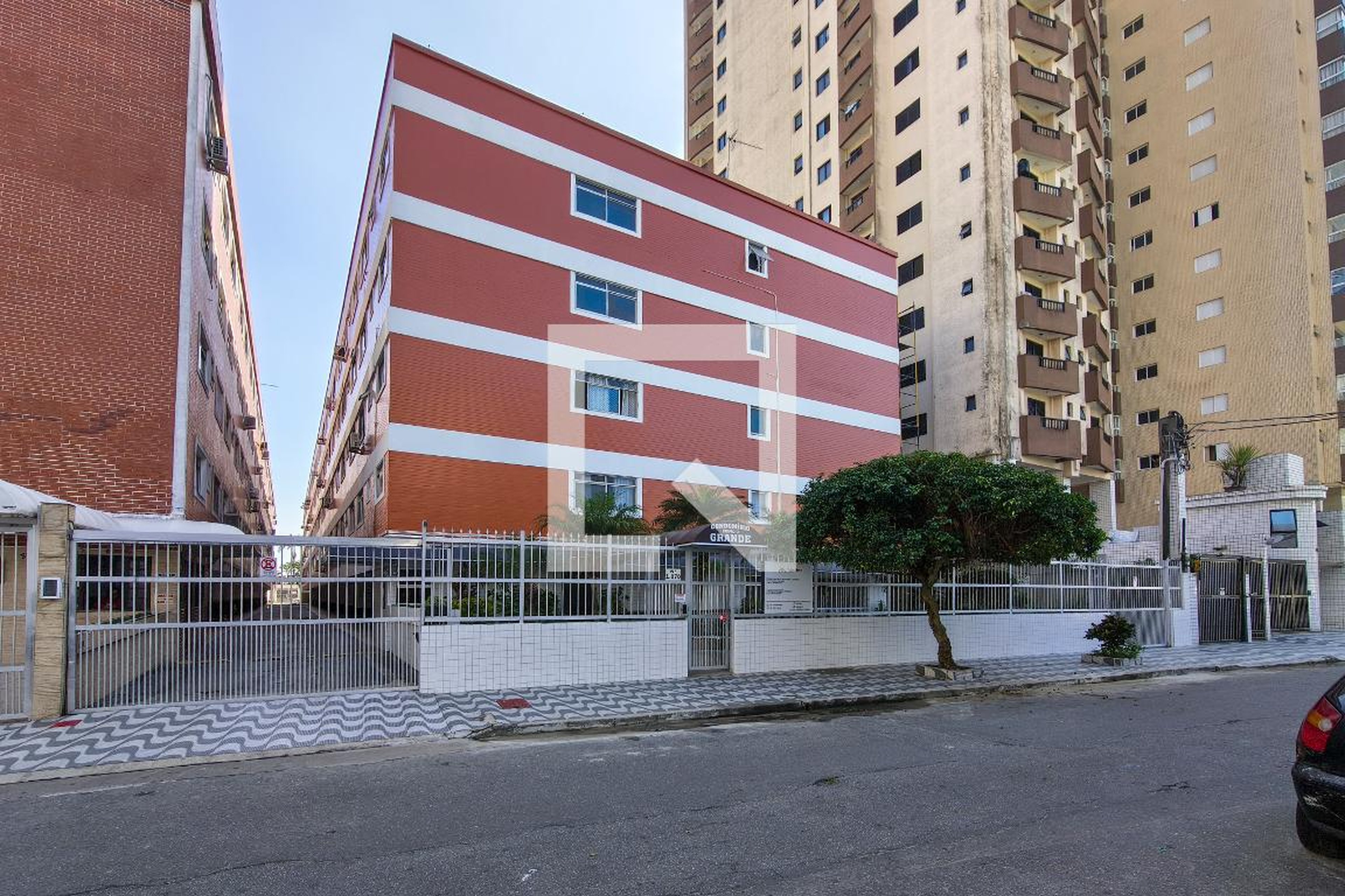 Fachada Edifício Grande