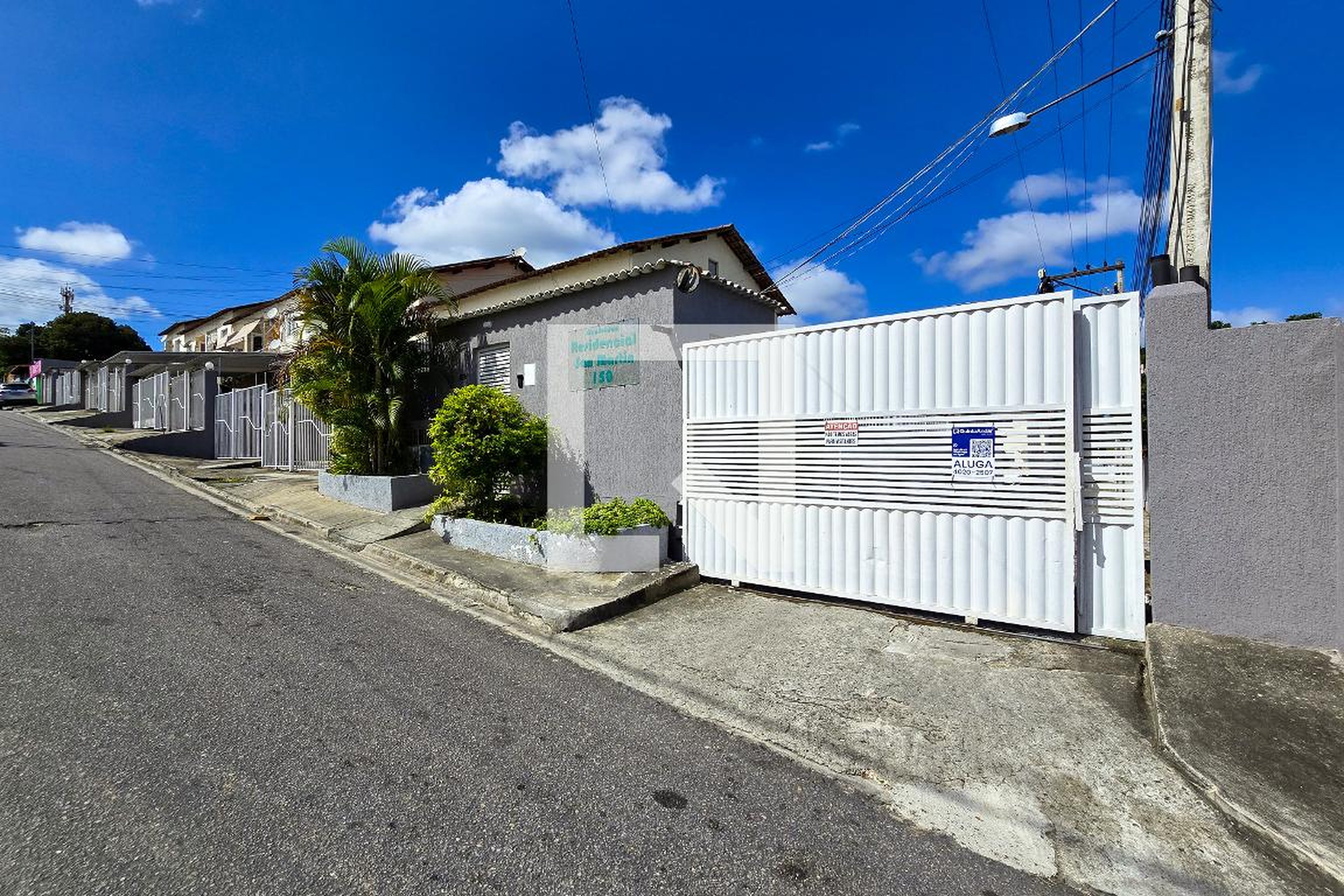 Fachada do condomínio Condomínio em Rua Joaquim Cleto, 150