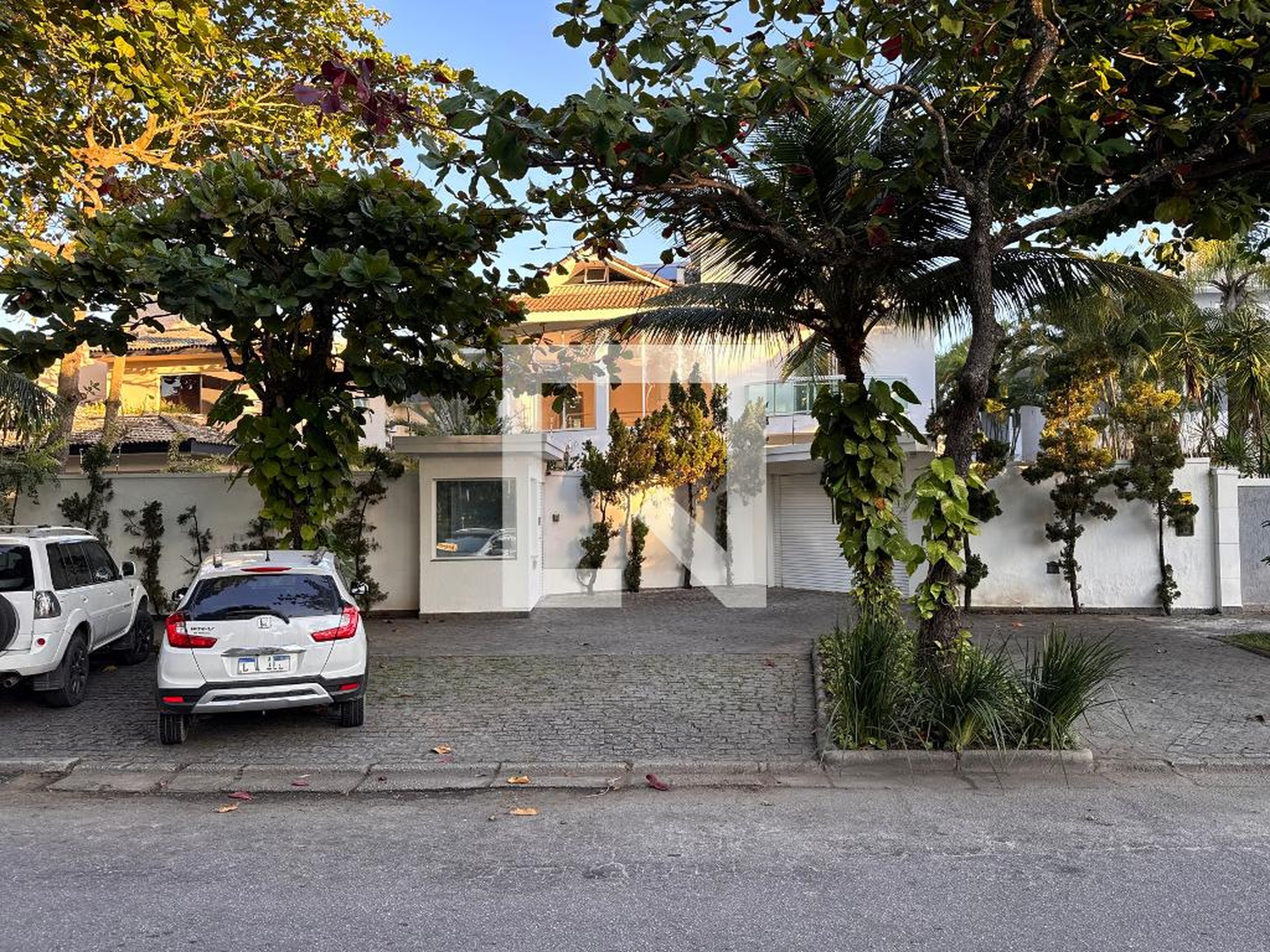 Fachada Condomínio em Rua Fala Amendoeira, 501