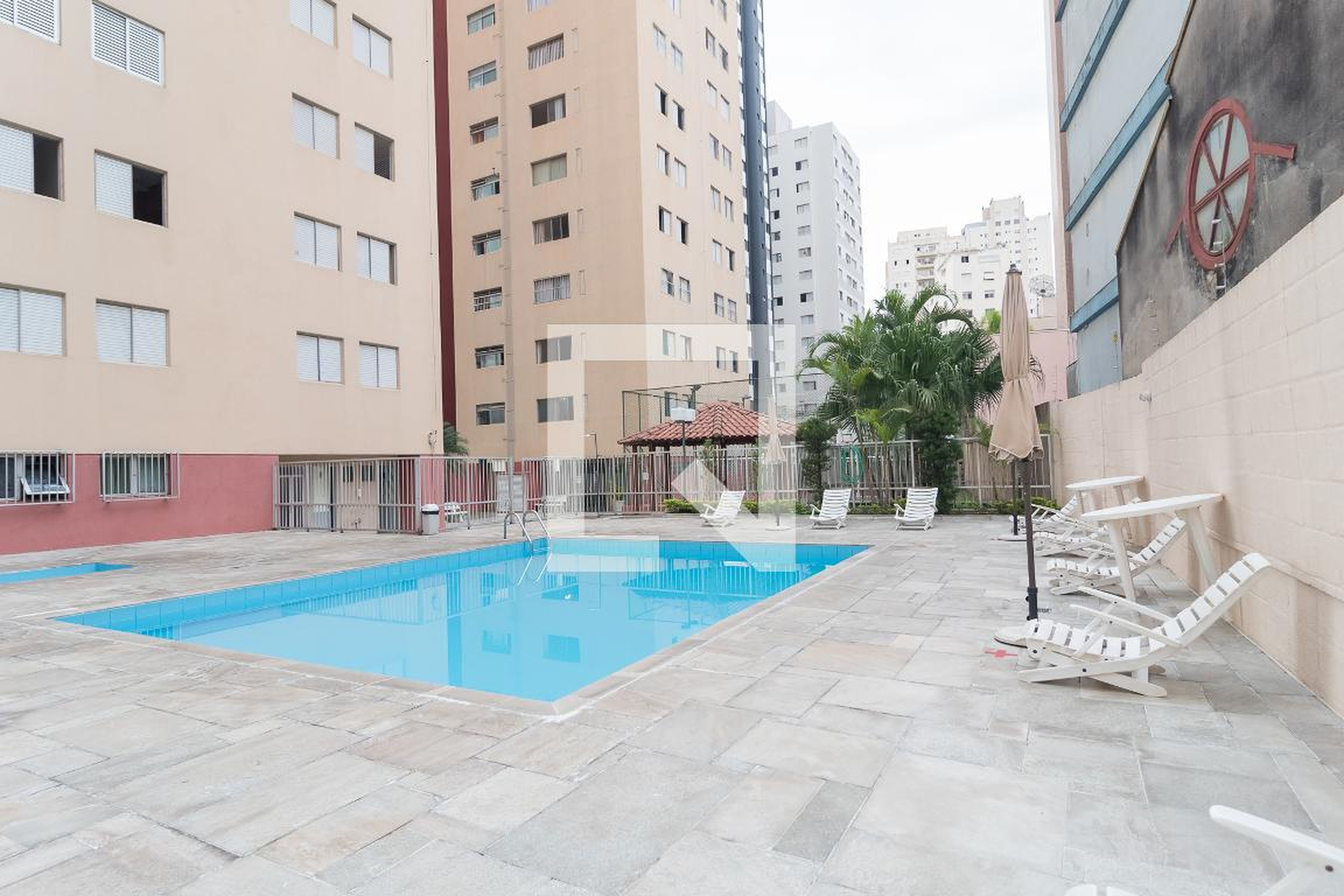 Piscina - NN, mor