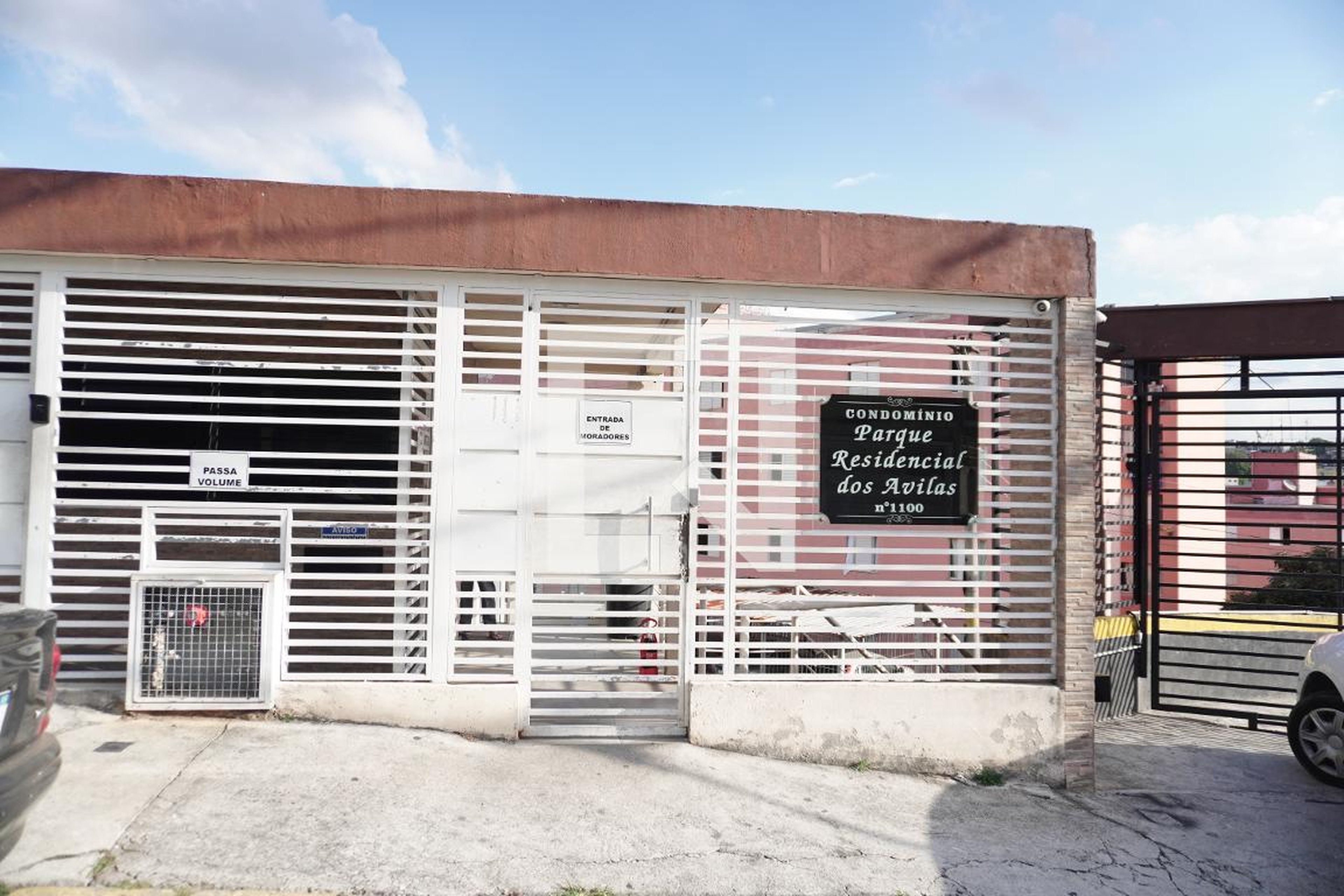 Fachada Condomínio em Rua Otelo Augusto Ribeiro, 1100