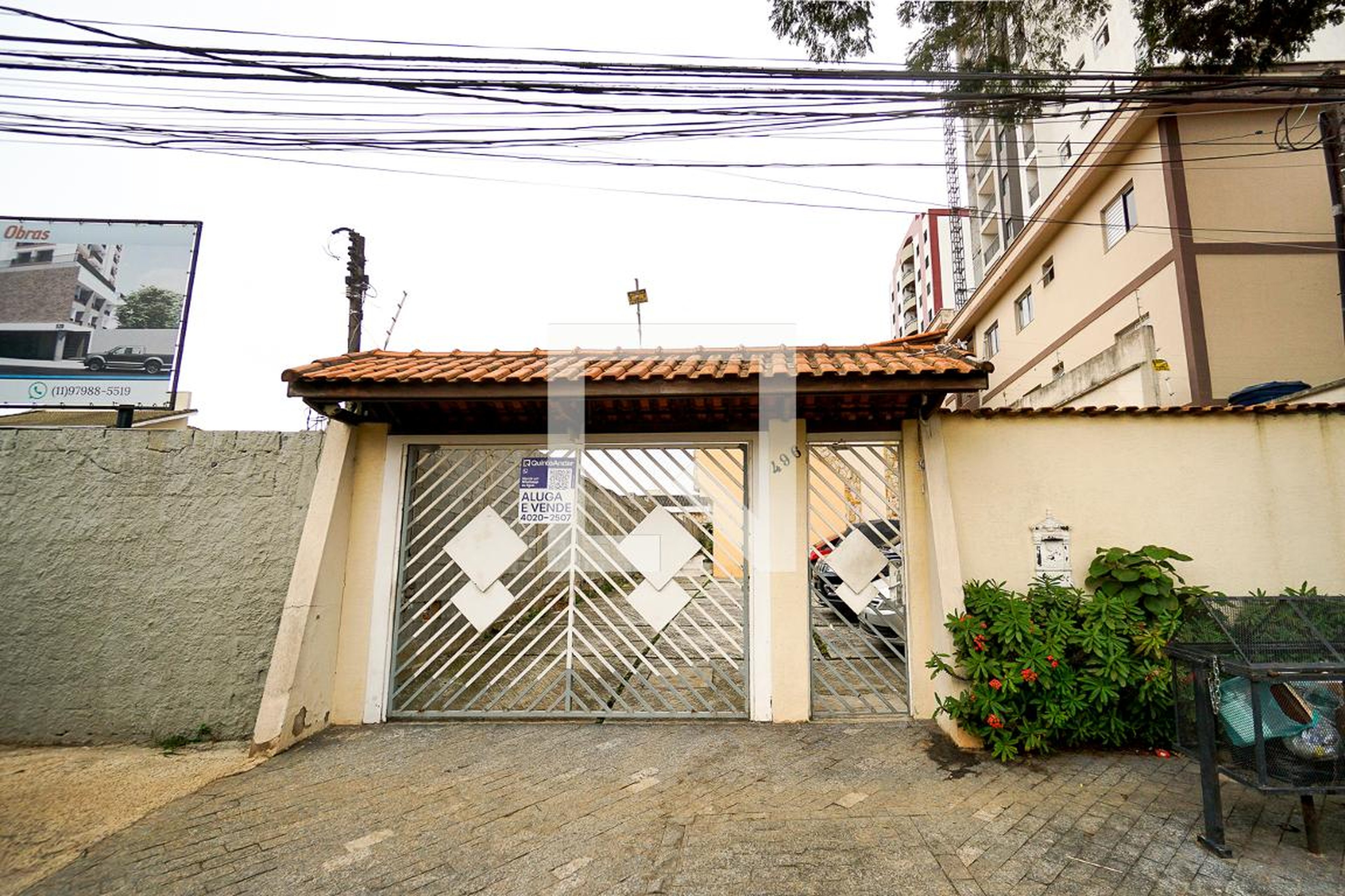 Fachada Condomínio em Rua Doutor Suzano Brandão, 496