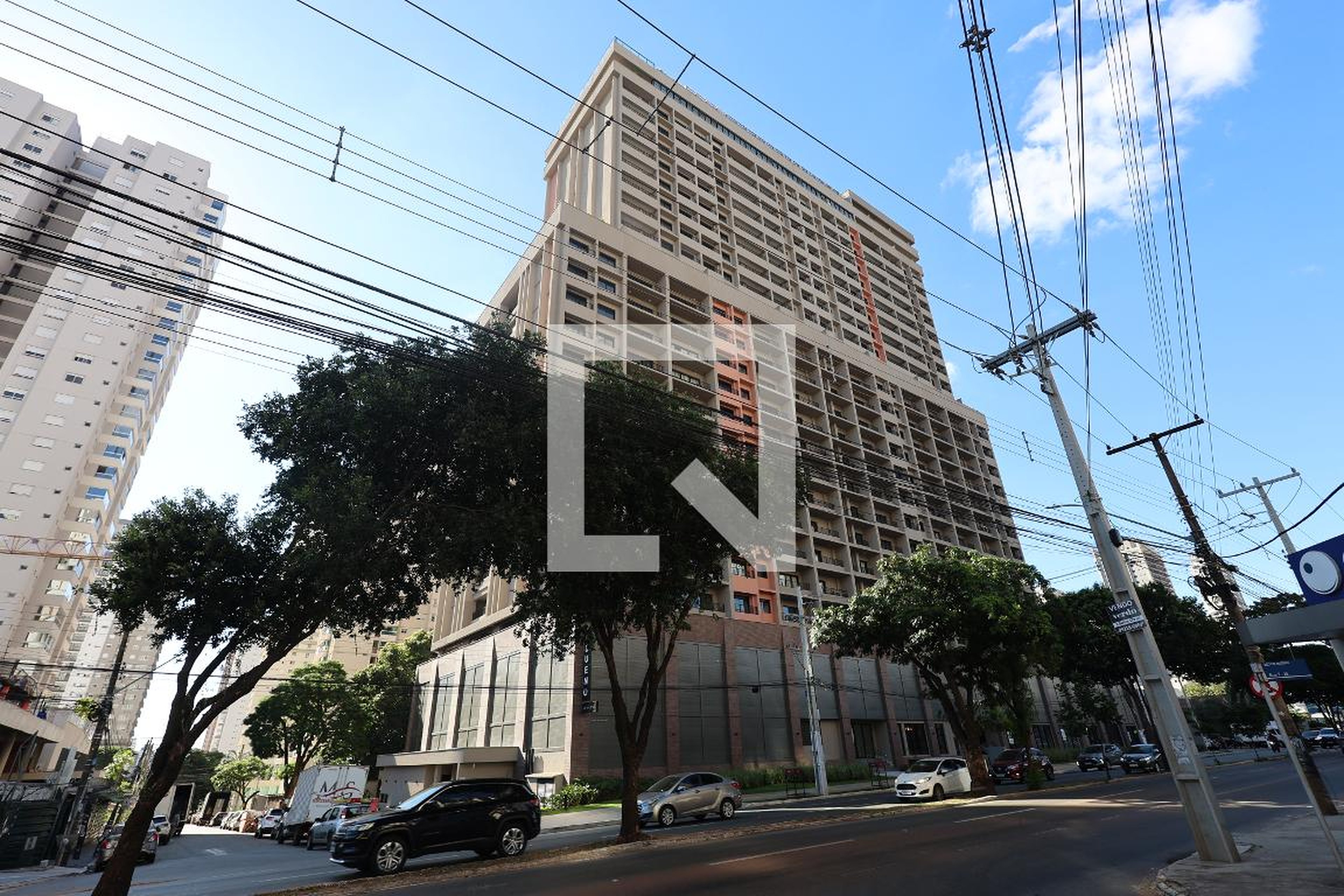 Fachada do Prédio Condomínio em Avenida T-9, 728