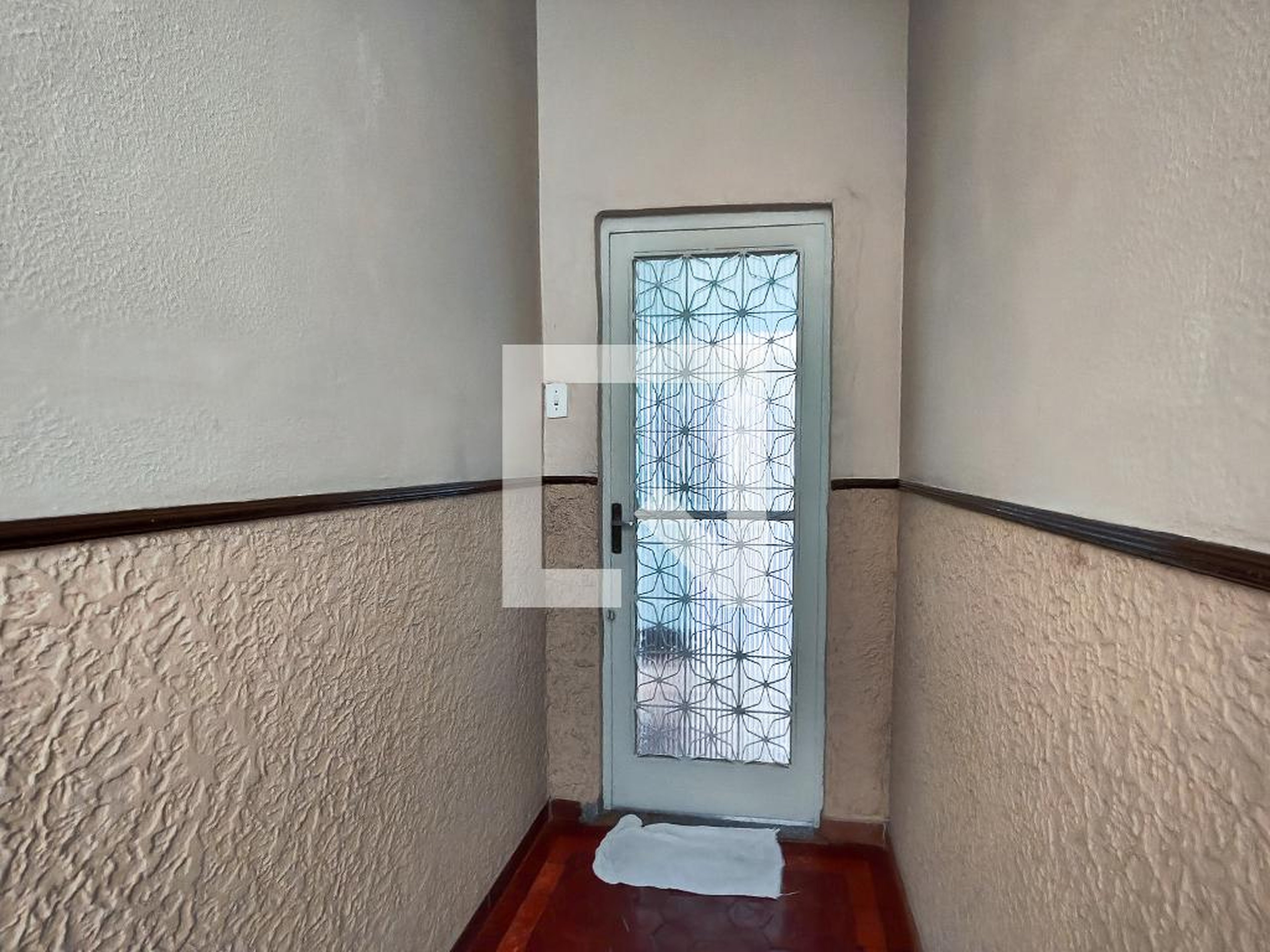 Entrada Condomínio em Rua Visconde de Itamarati, 138
