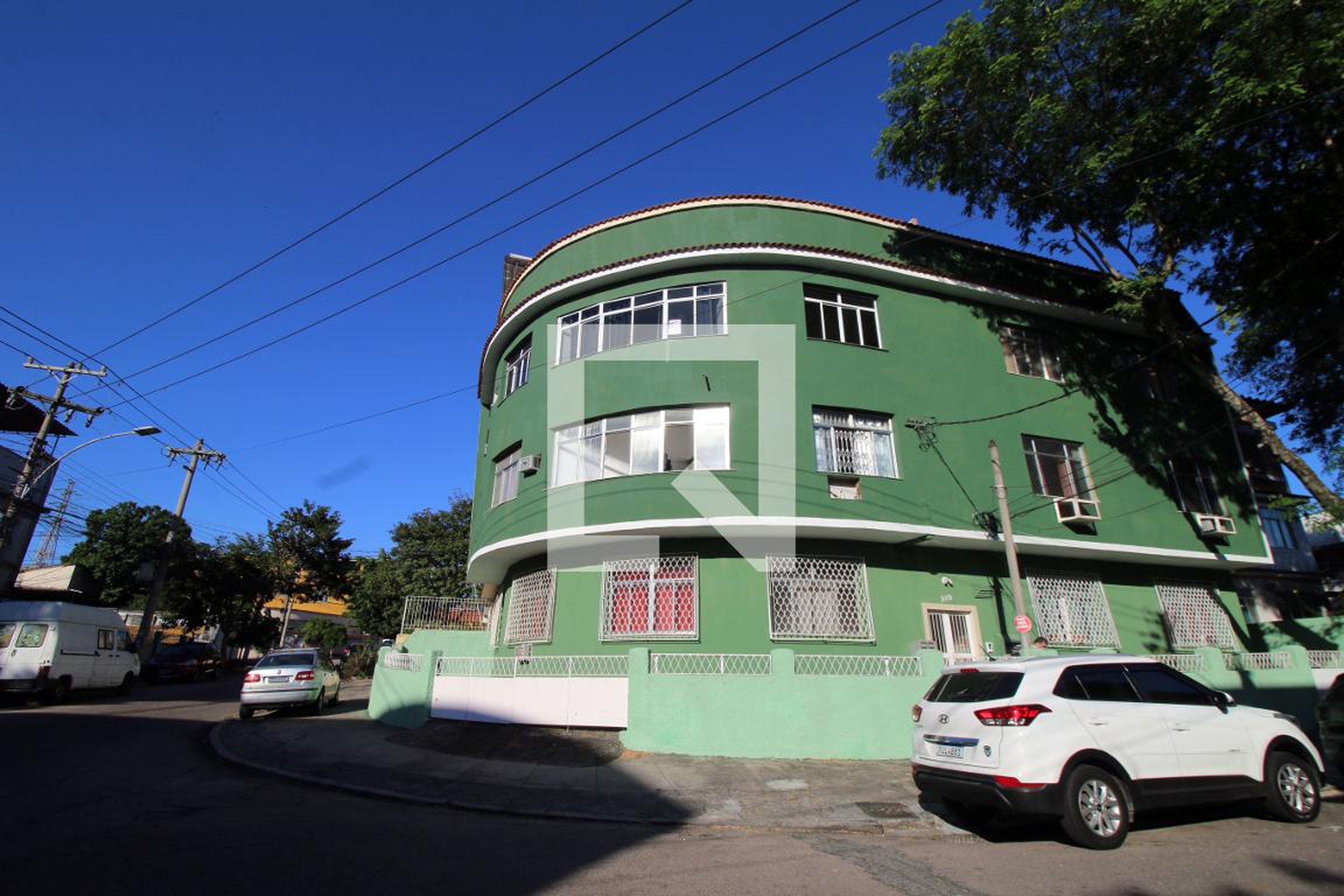 Fachada do Prédio Condomínio em Rua Professor João Massena, 239