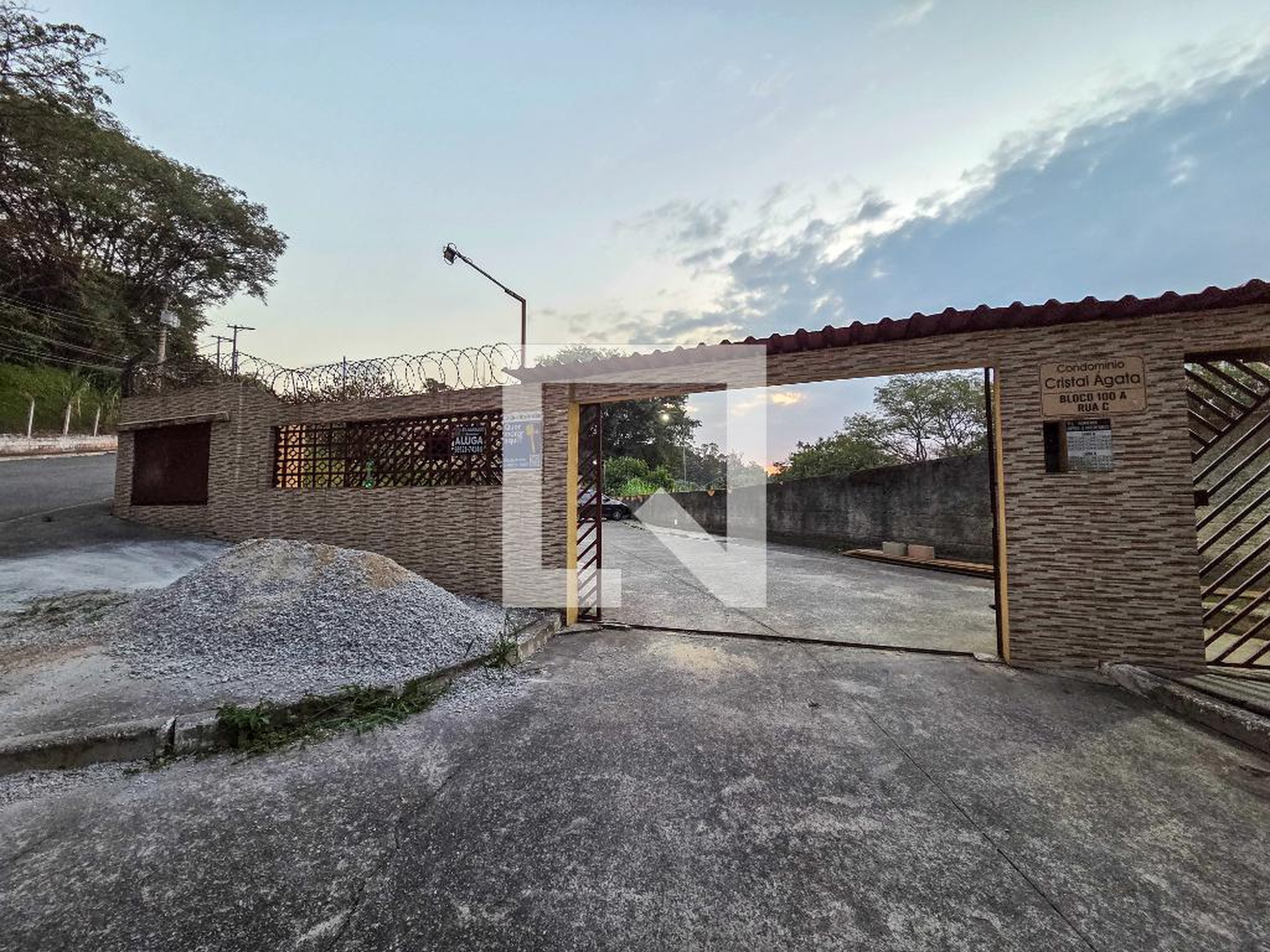 Fachada Condomínio em Avenida Engenheiro Heitor Antônio Eiras Garcia, 5535