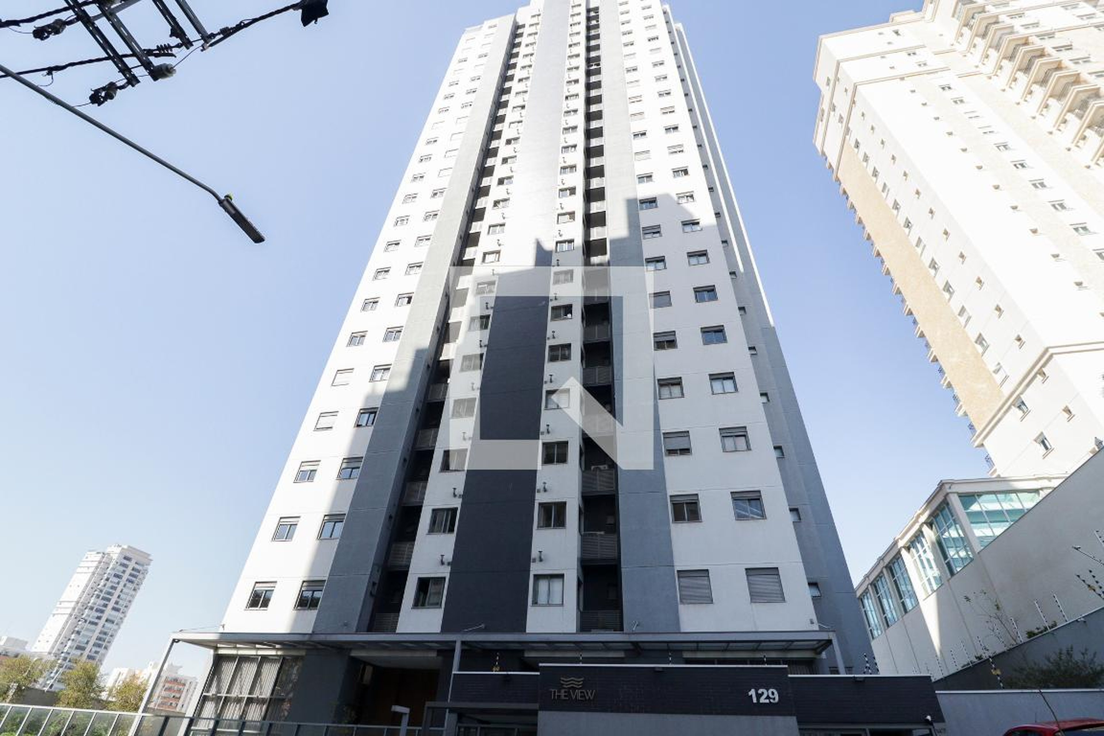 Fachada Condomínio em Rua Conselheiro Pedro Luís, 129