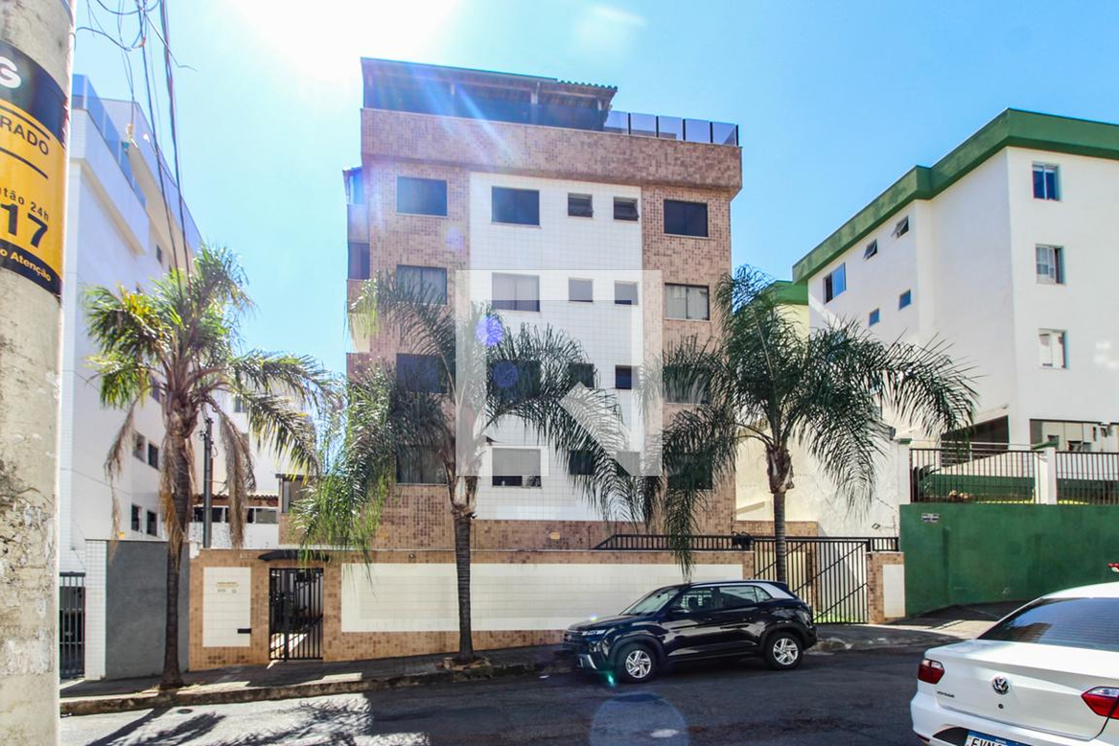 Fachada Condomínio em Rua Maria de Souza Alves, 150