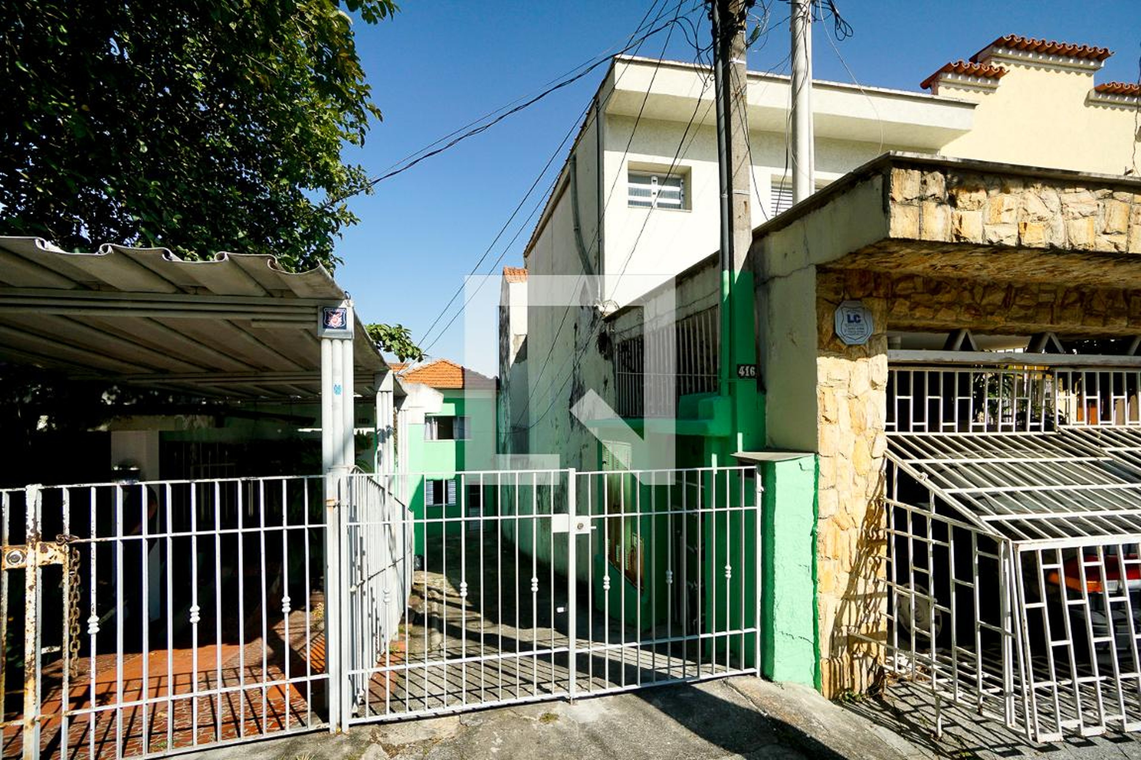 Fachada Condomínio em Rua Terra Roxa, 416