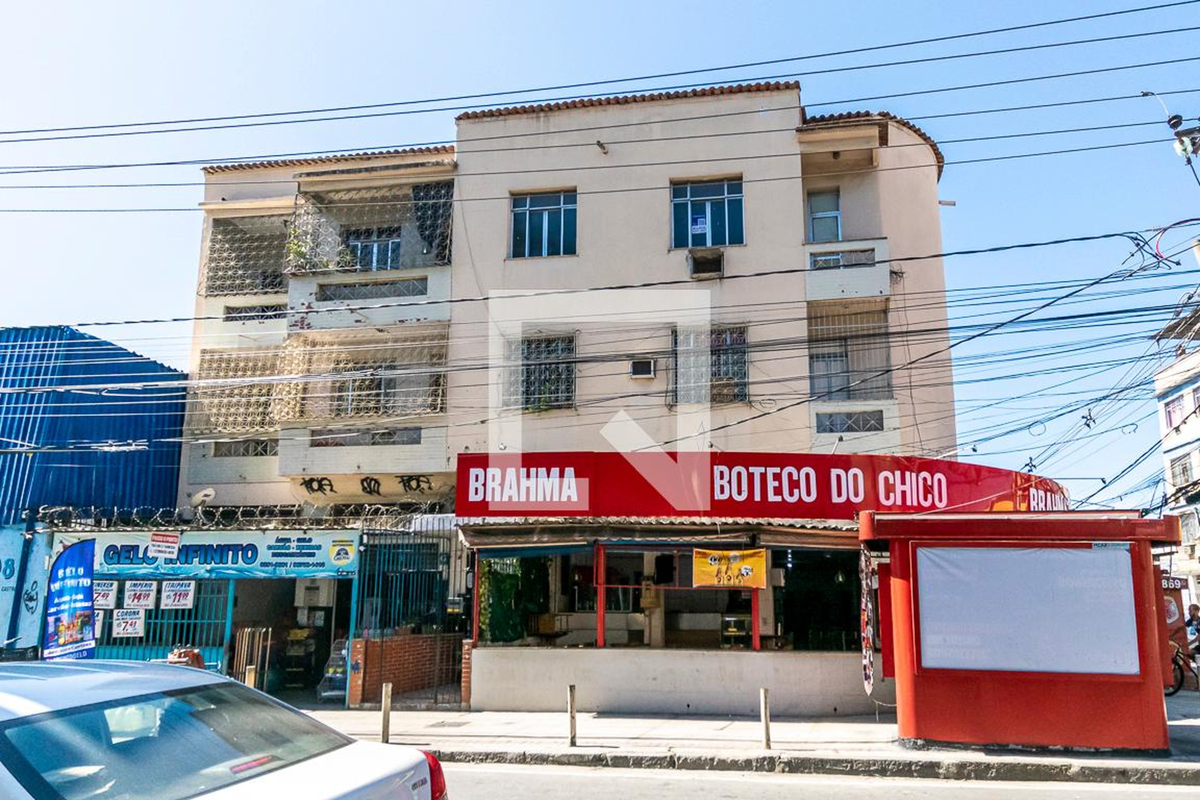 Fachada do Prédio Condomínio em Avenida Teixeira de Castro, 290