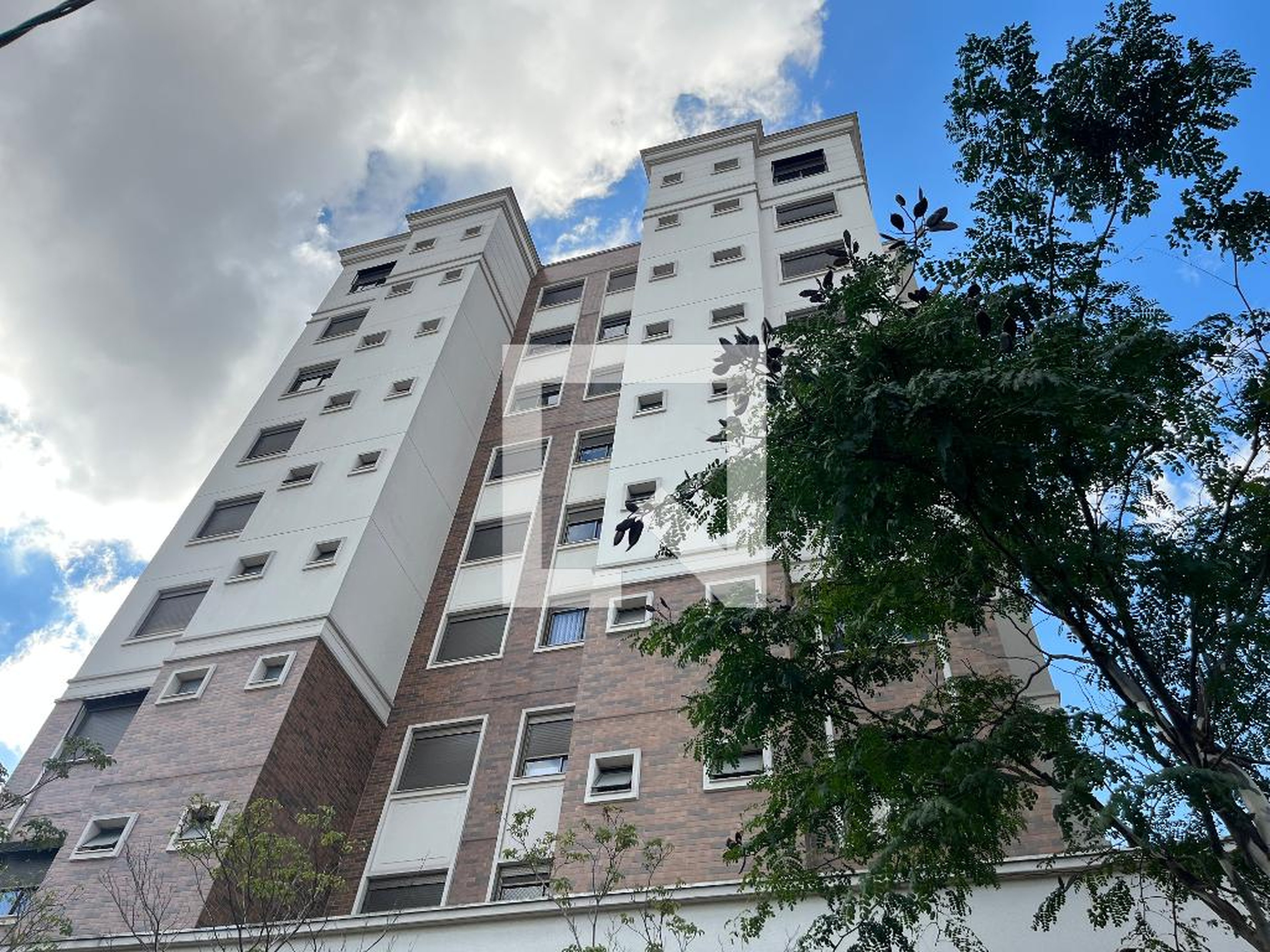 Fachada do Prédio Condomínio Living Privilège