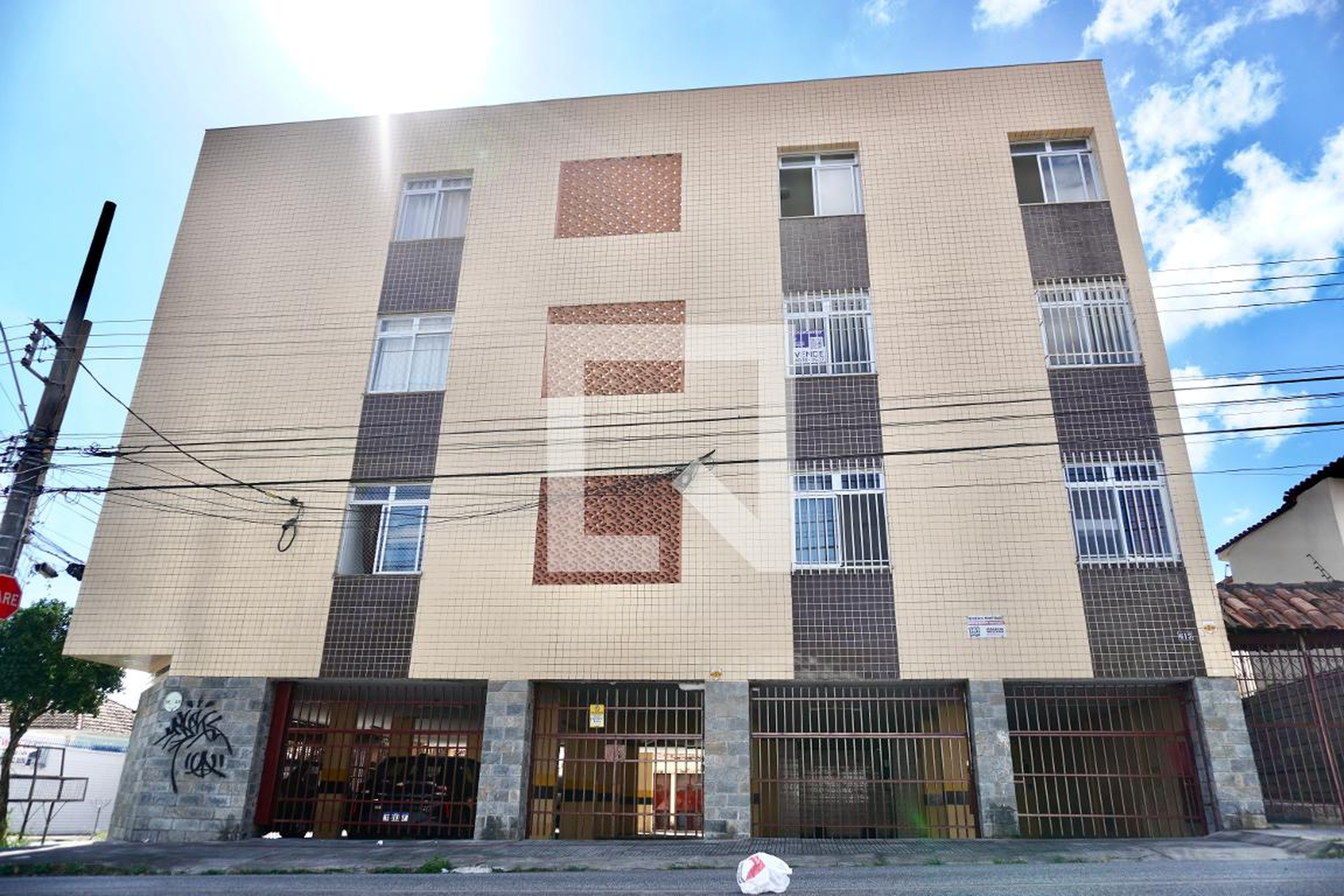 Fachada do Prédio Condomínio em Rua Paraisópolis, 615