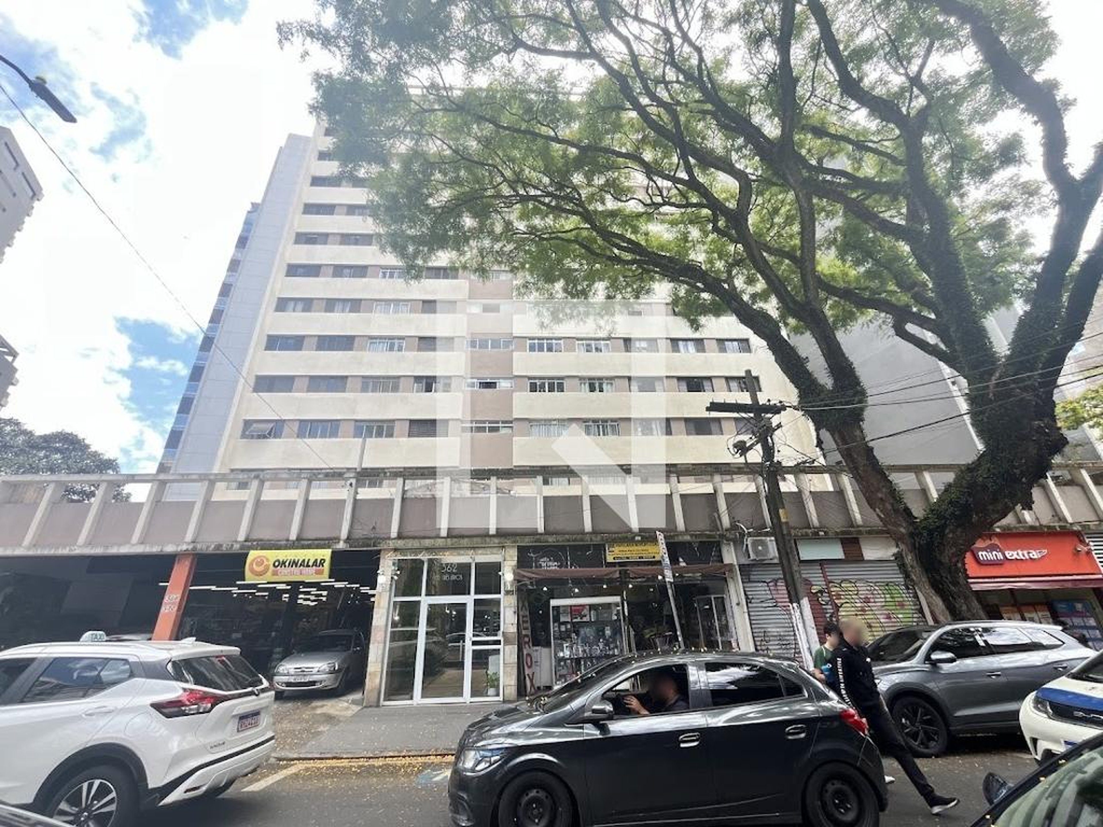 Fachada Edifício Três Lírios