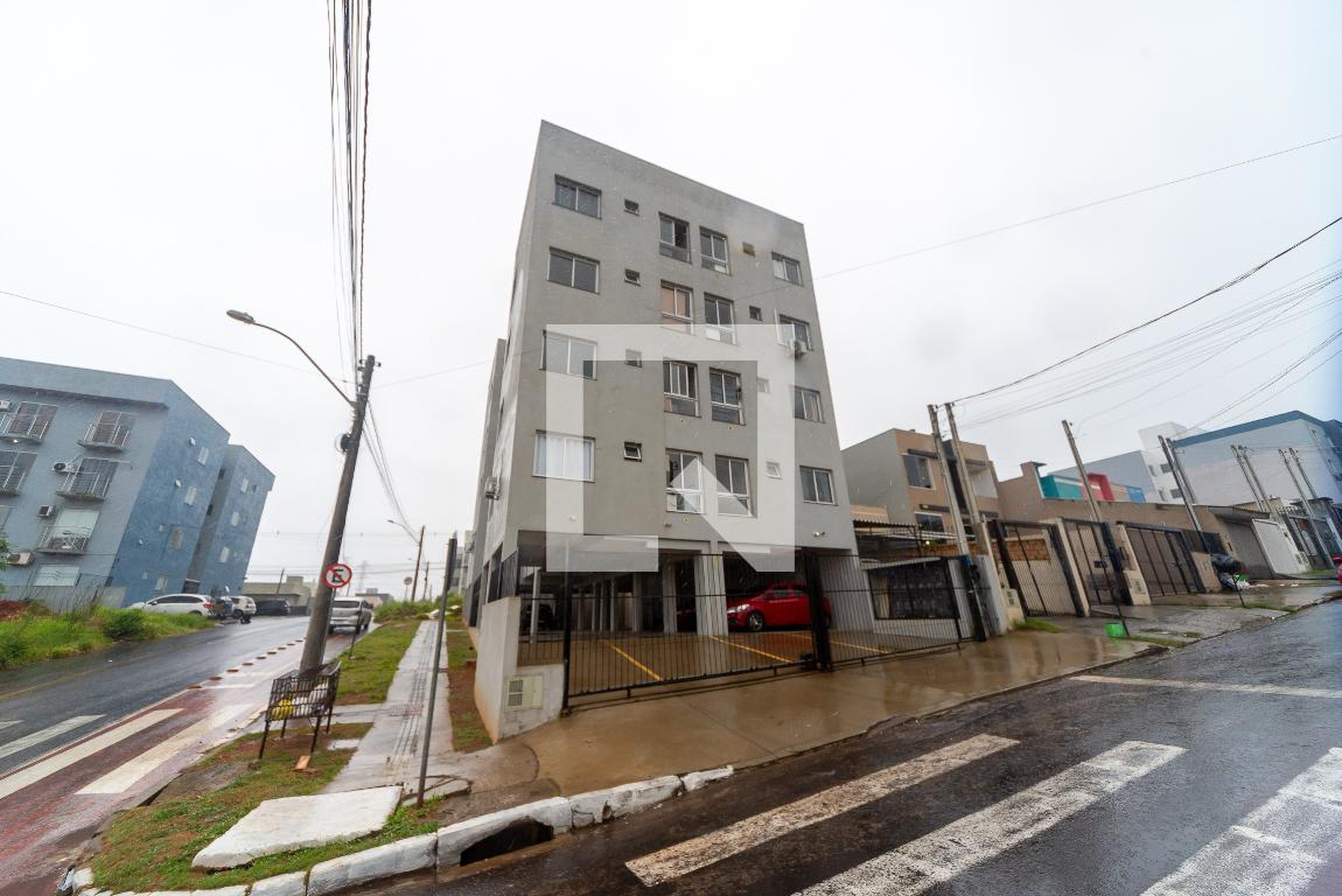 Fachada Condomínio em Rua Cento e Cinquenta, 373